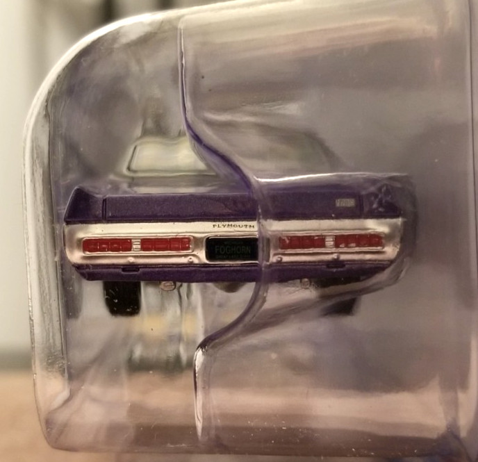 Auto World 1971 Plymouth Fury lll 1:64 Diecast Car Vintage Muscle B31