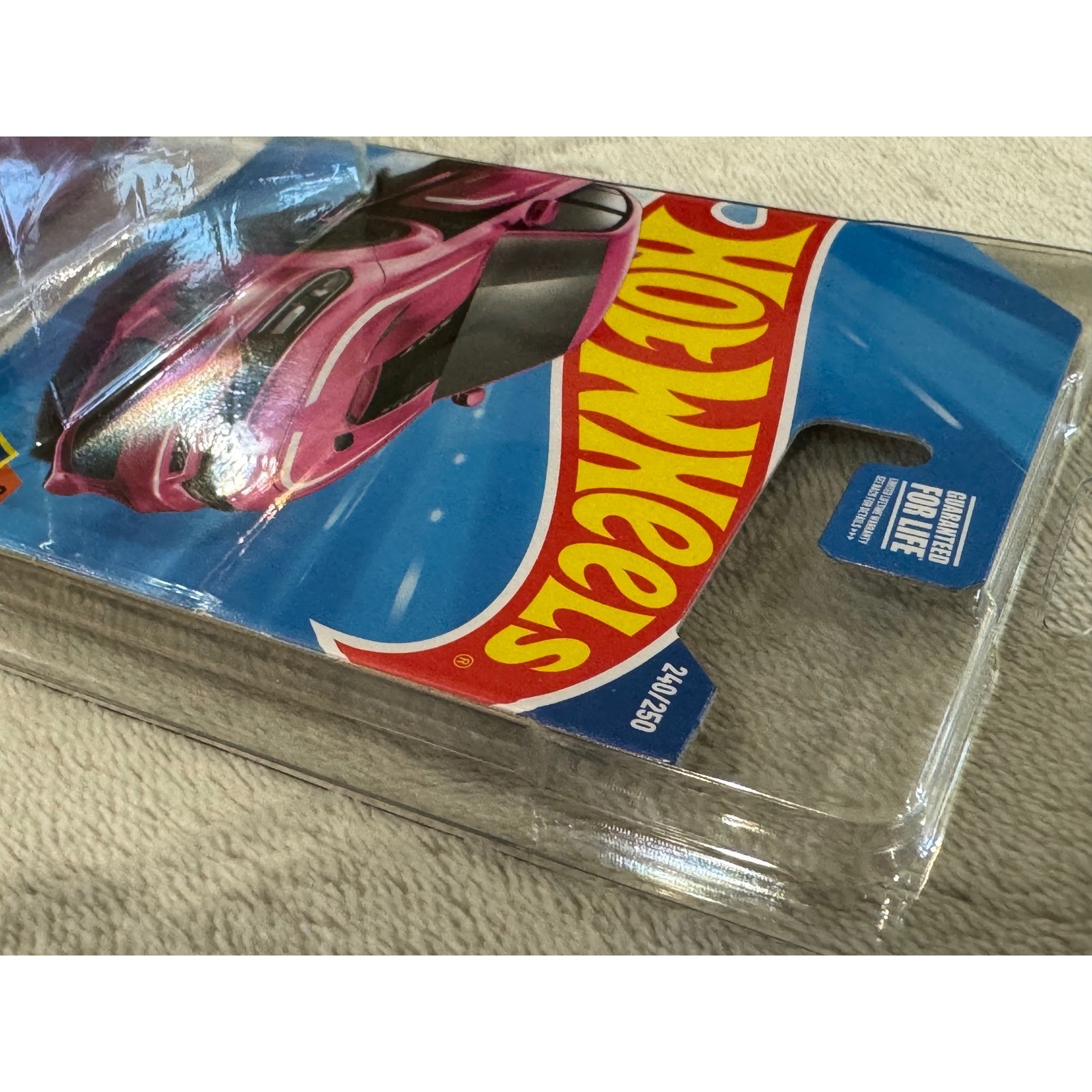 Hot Wheels 2025 Super Treasure Hunt ’20 Dodge Charger Hellcat Pink Muscle Mania