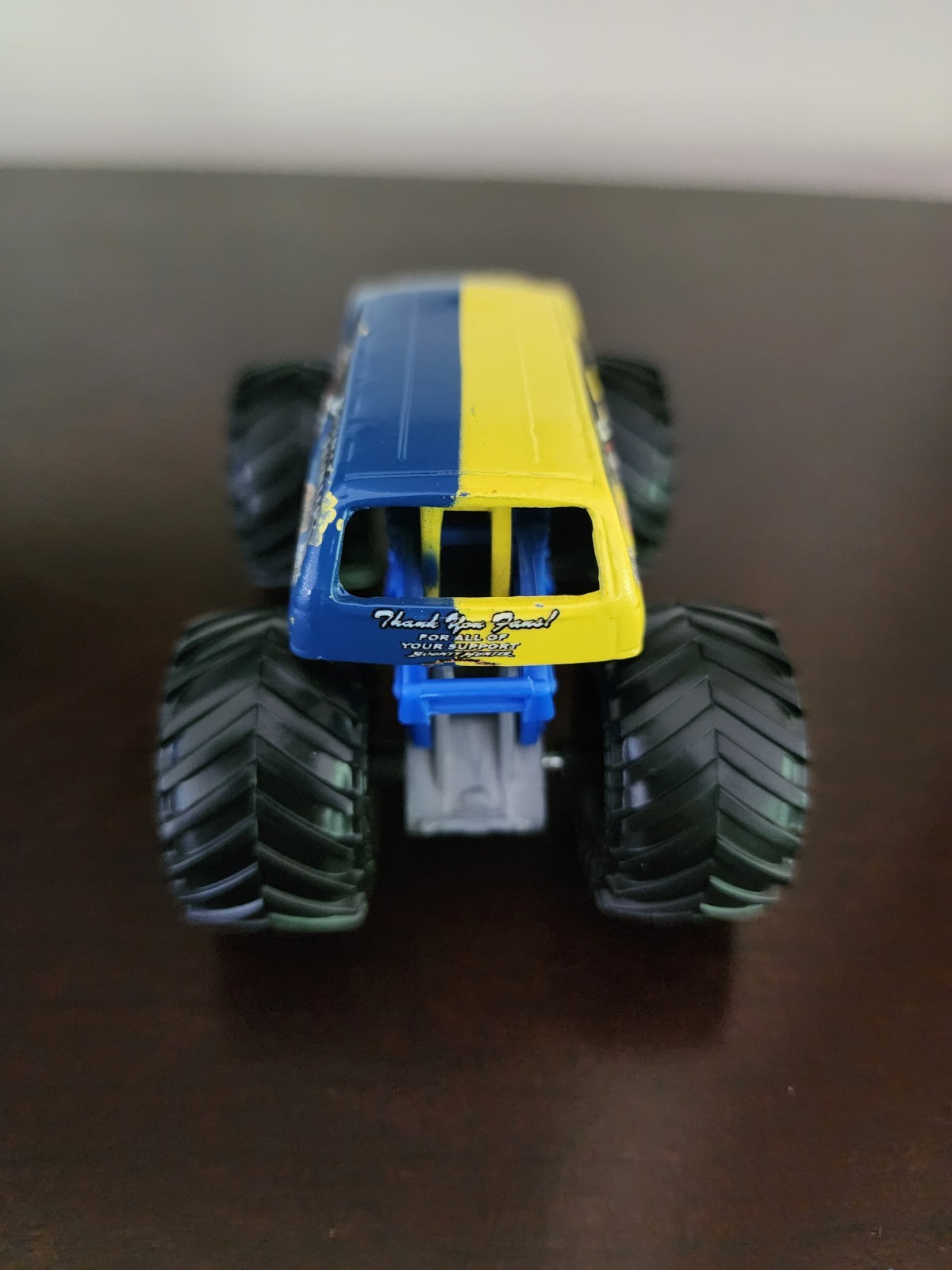 Bounty Hunter monster jam 1:64 diecast 20 years blue and yellow