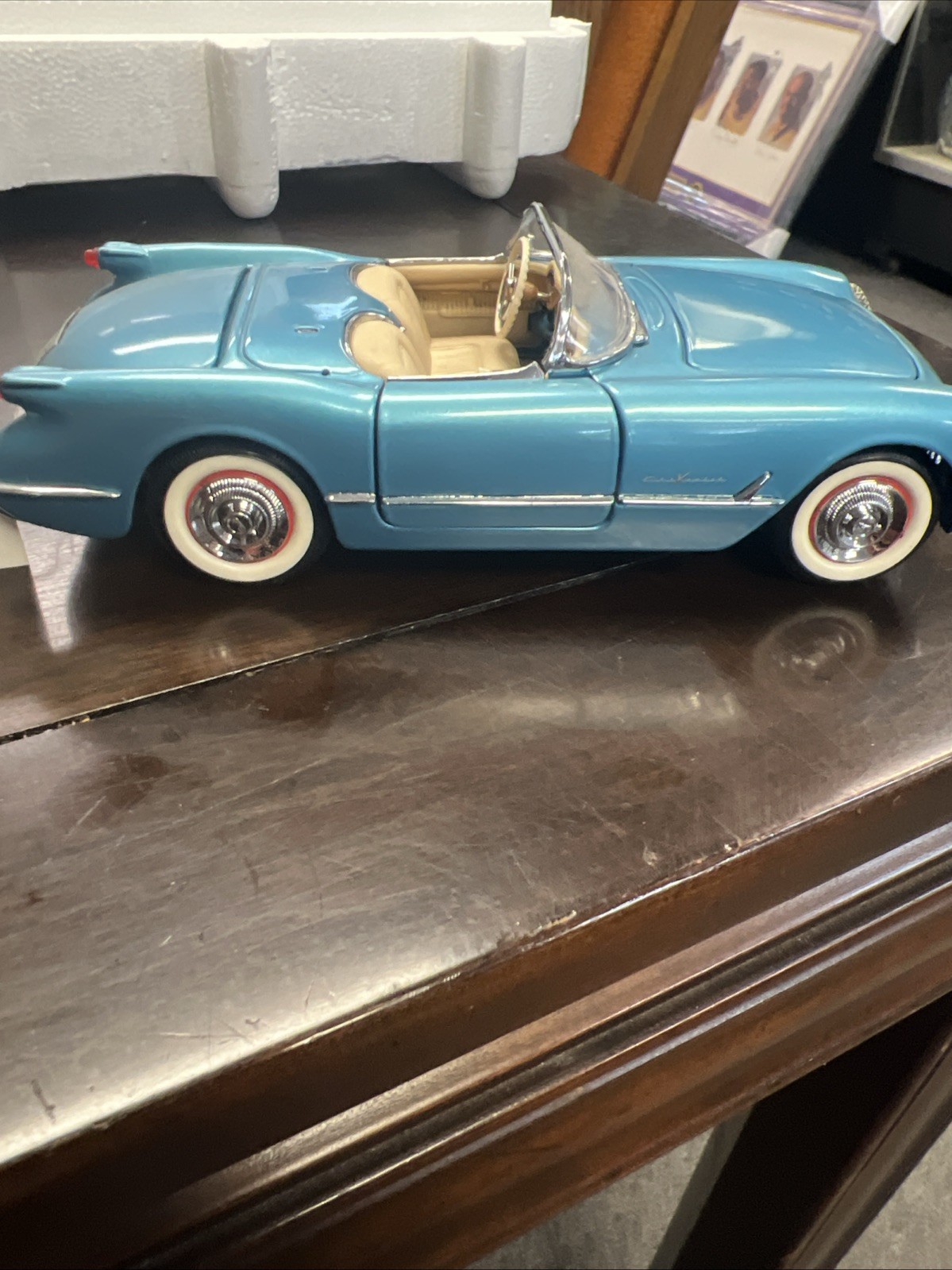 Franklin Mint Blue 1955 Chevrolet Corvette w/ Removable Top 1:24 Scale