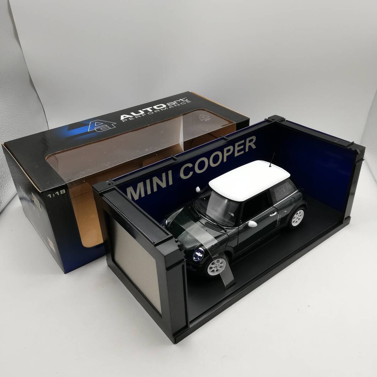 35S AUTOart 1/18 Mini Cooper