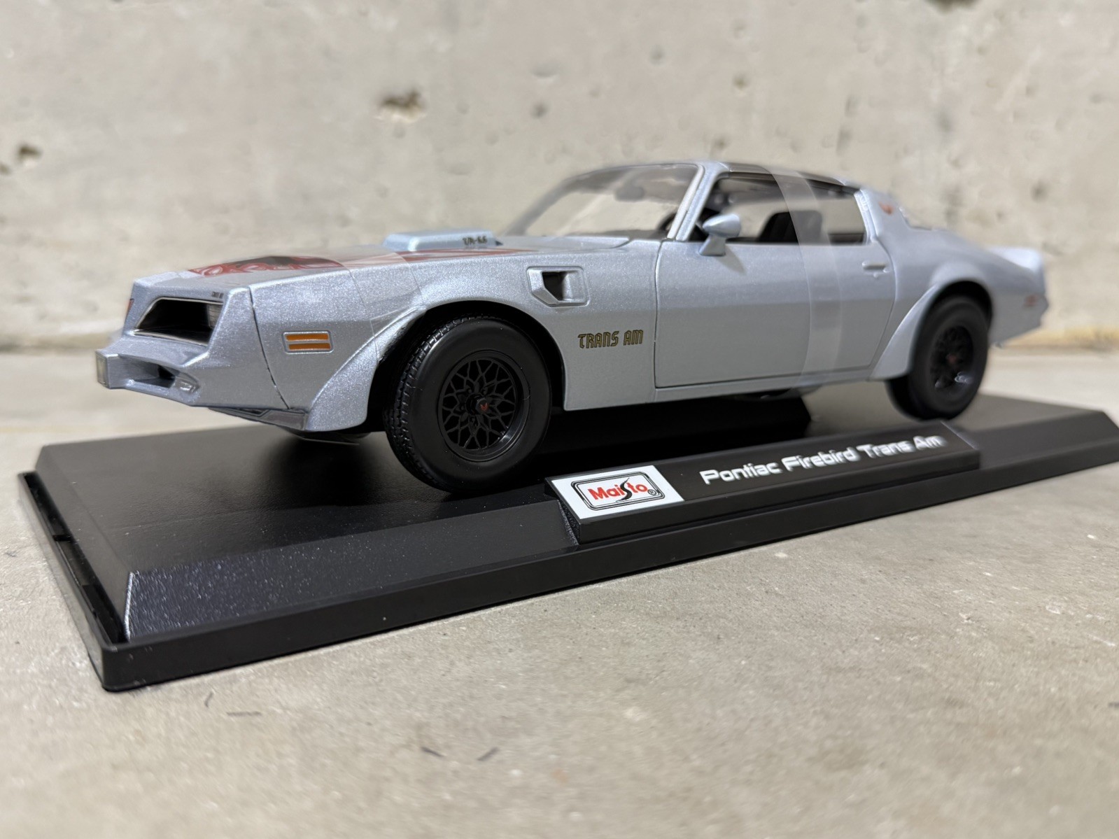 Pontiac Firebird Trans Am 1:18 Maisto Special Edition – Silver