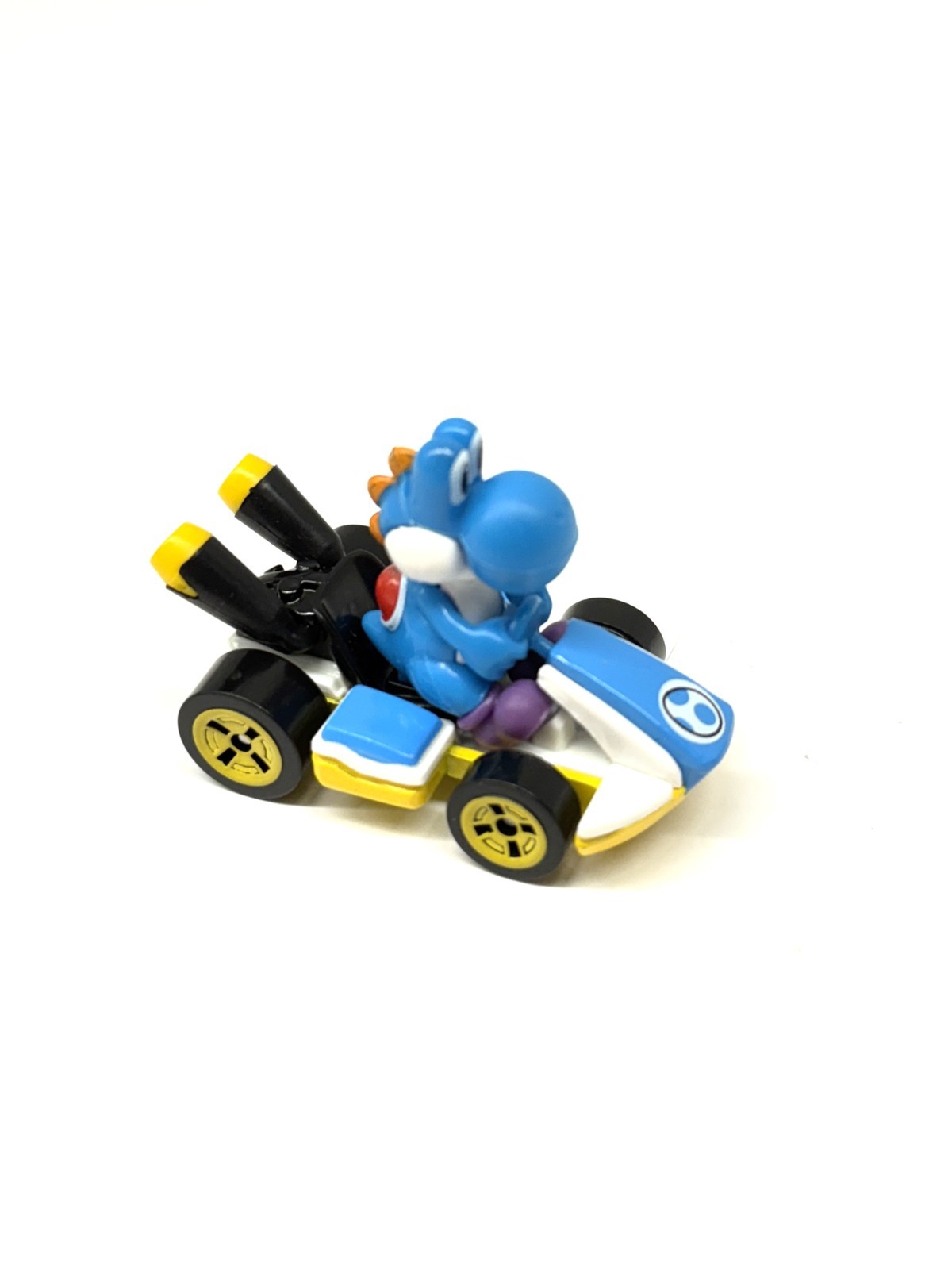 Diecast Hot Wheels Mario Kart Light Blue Yoshi Standard Kart 2018