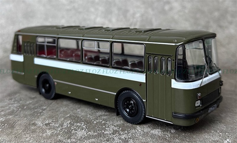 DEMPRICE Russian 695 Bus green 1:43 Bus Pre-built Model
