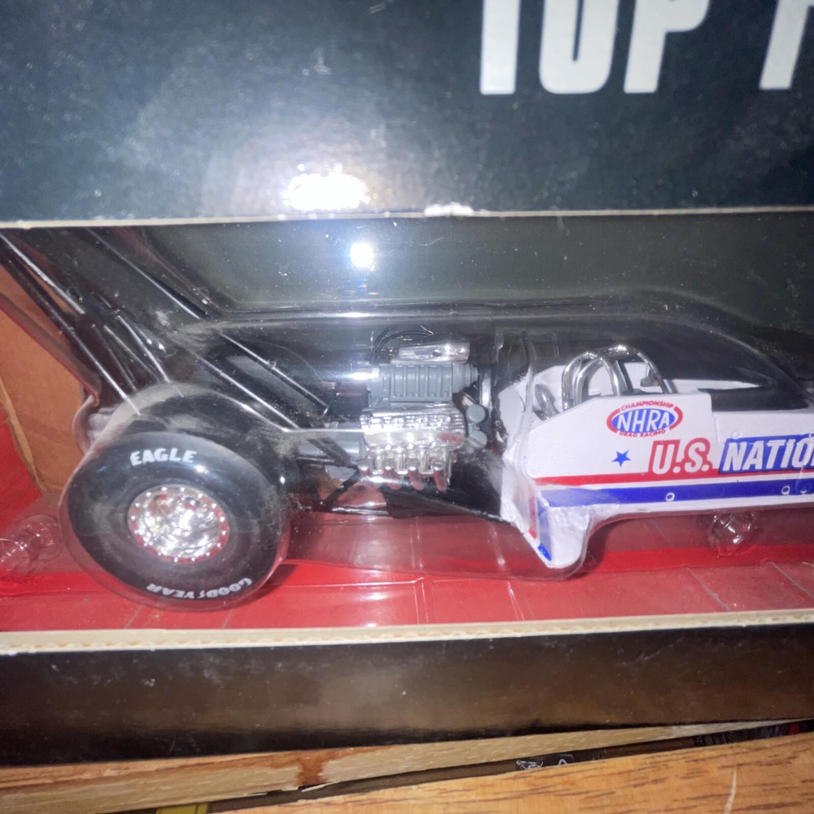Racing Champions 1/24 Scale Diecast 09700 – 1996 Top Fuel Dragster US Nationals