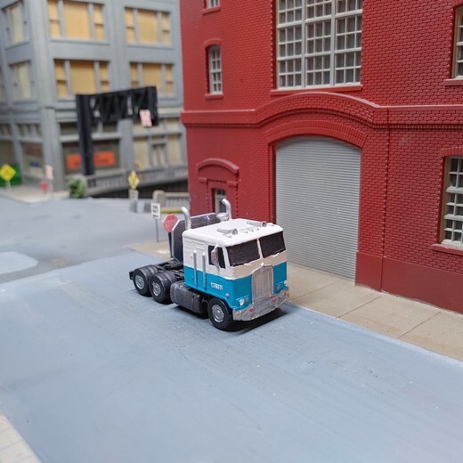 Custom Built 1/87 HO Scale 3D Printed Kenworth K1000 Cabover Semi Tractor