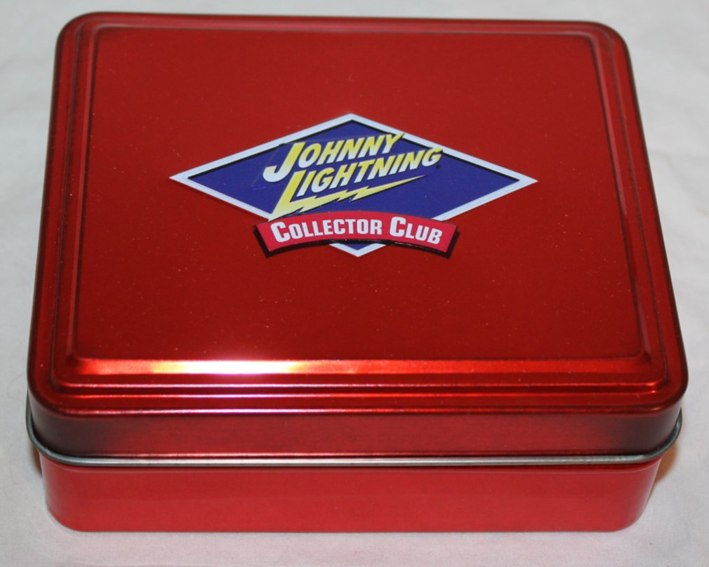 2005 – 1:64 Scale -Johnny Lightning Collector Club – 1971 Olds 442 W-30 – In Tin