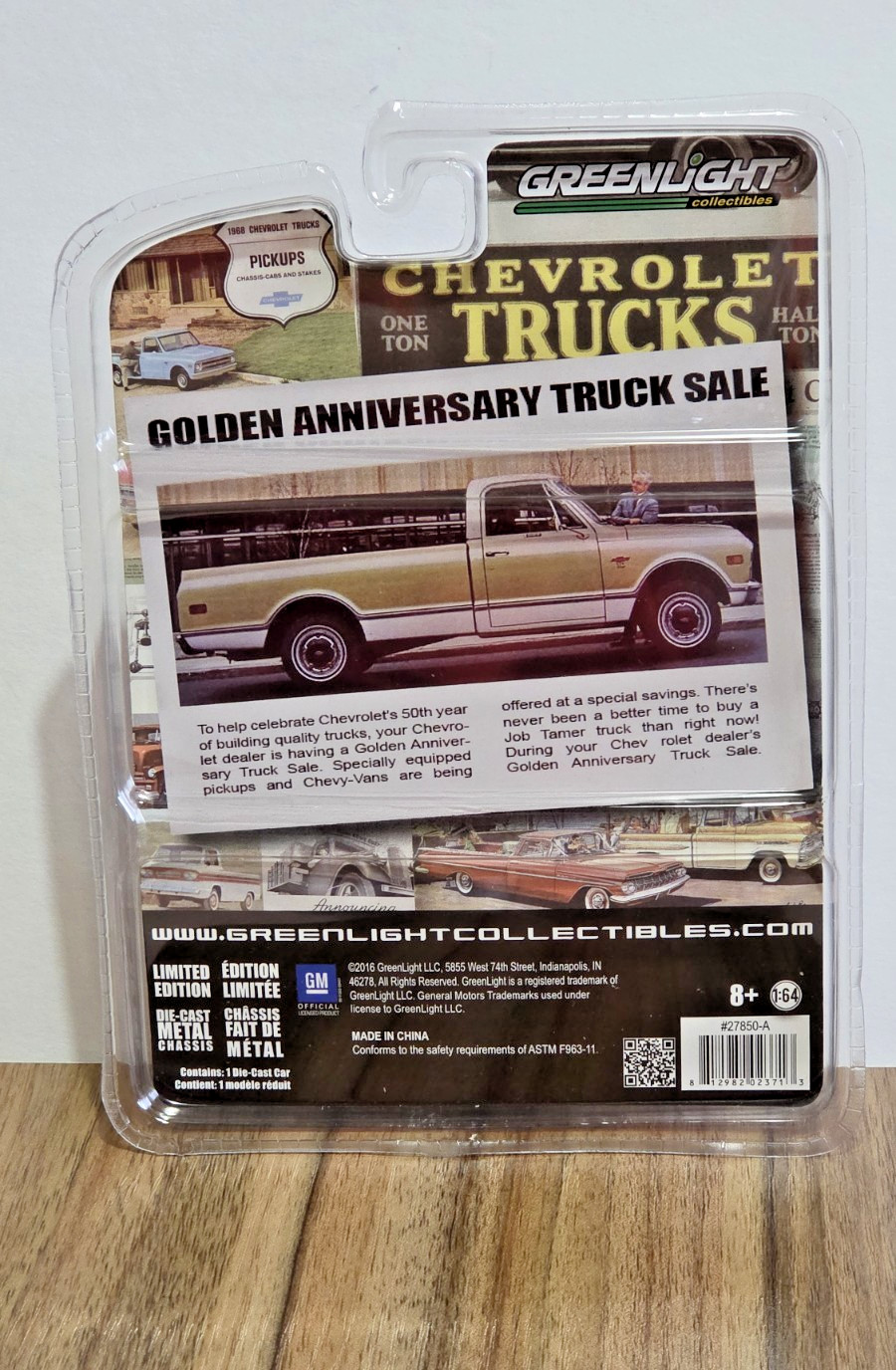 GREENLIGHT 1/64 1968 CHEVROLET C-10 ANNIVERSARY COLLECTION SERIES 2