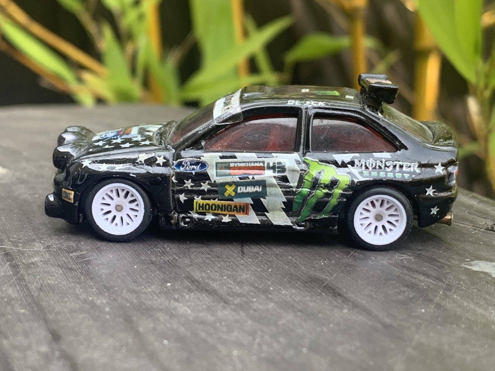 ESCORT Mk5 RS2000 Hoonigan Racing by Hot Wheels – Modified Real Riders 1:64