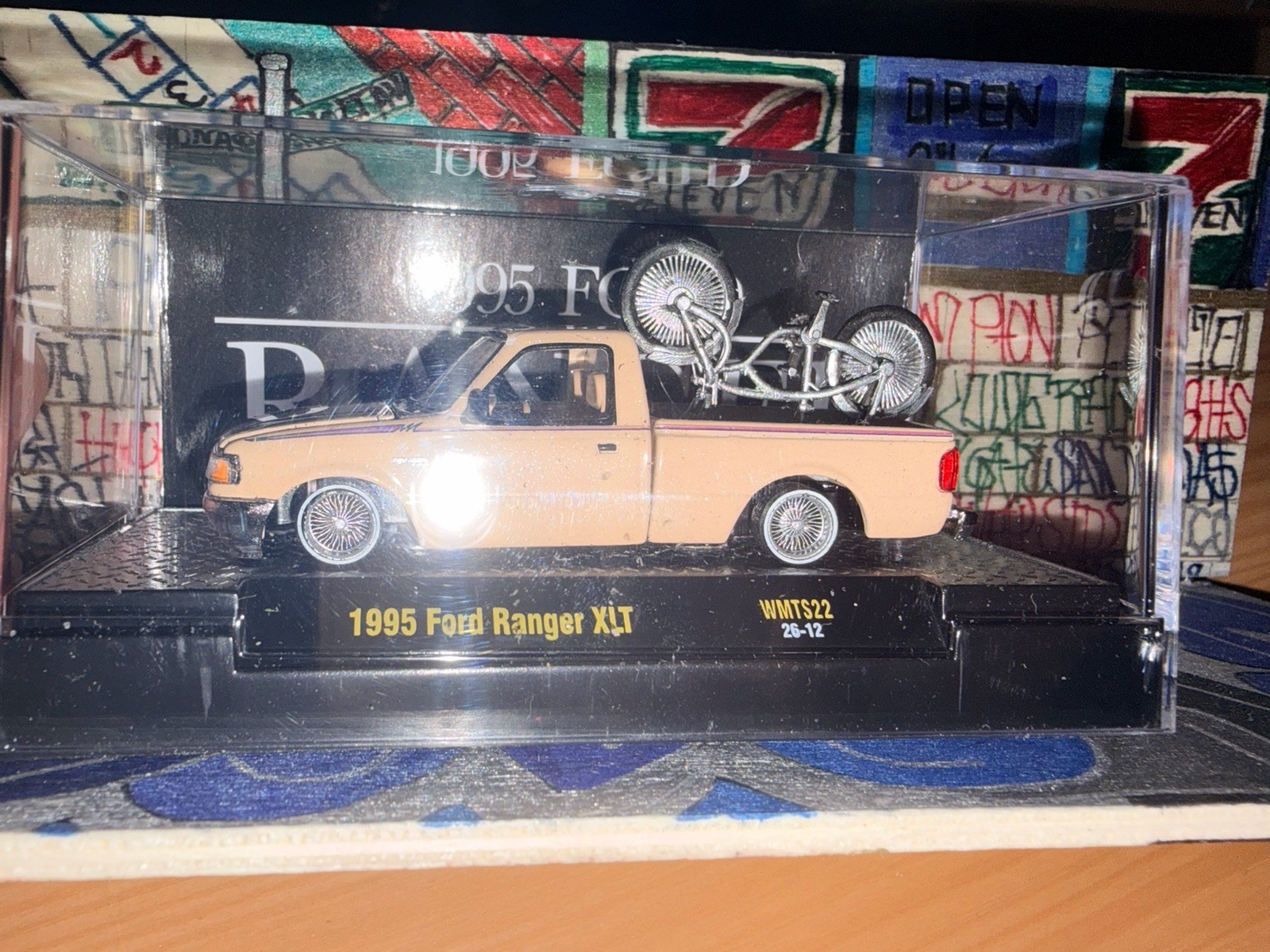 M2 Machines 1995 Ford Ranger XLT Tan Limited Edition Wheel Swapped With Bike
