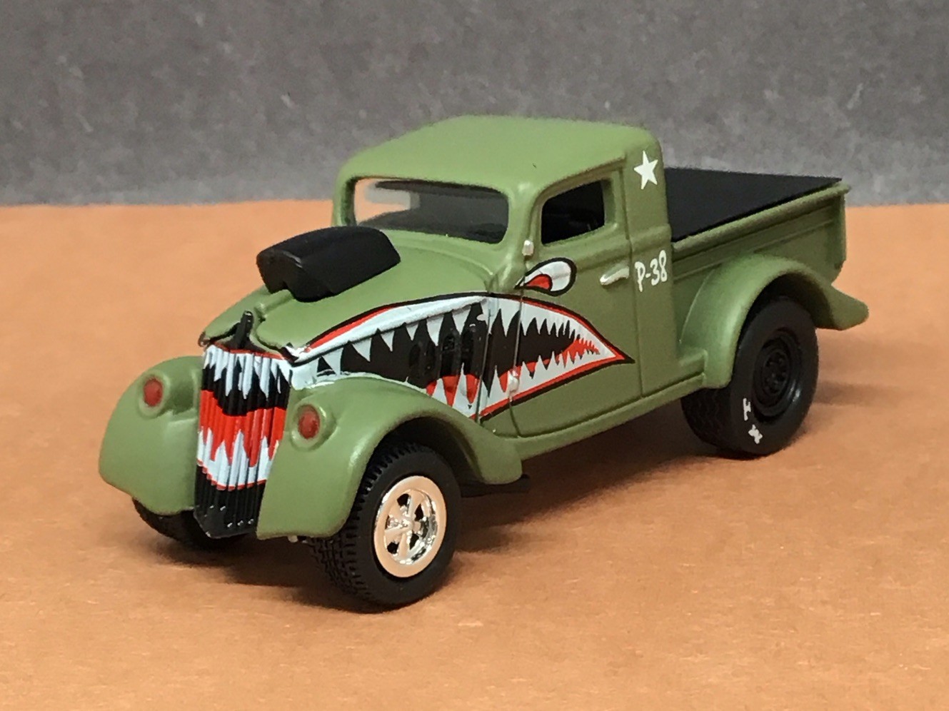 VINTAGE NHRA ’33 WILLYs GASSER 1/64 SCALE COLLECTIBLE DRAG CAR LIMITED EDITION