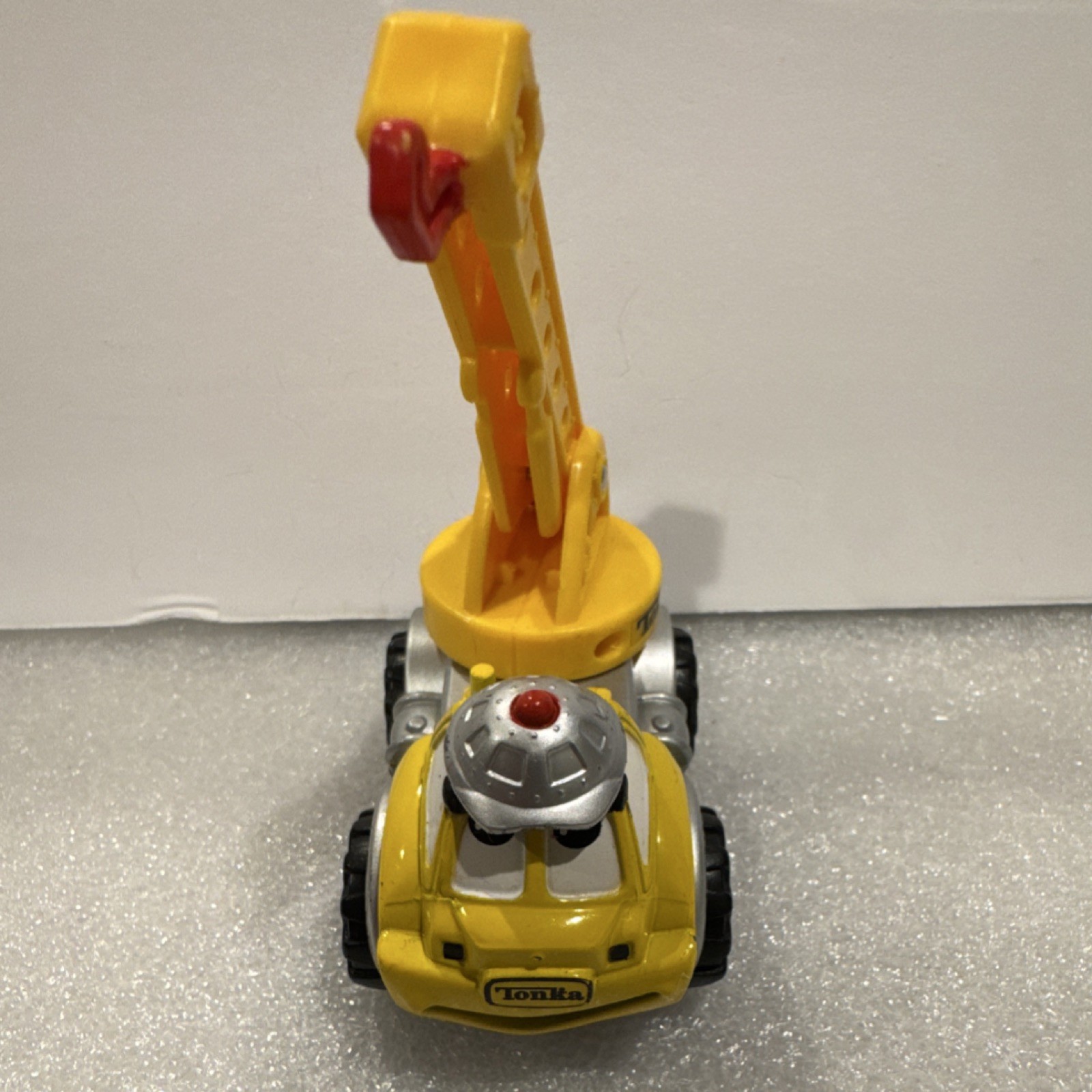 Maisto Tonka Shane Crane Diecast Vehicle Yellow/Silver/Black/Red 2001 🚜