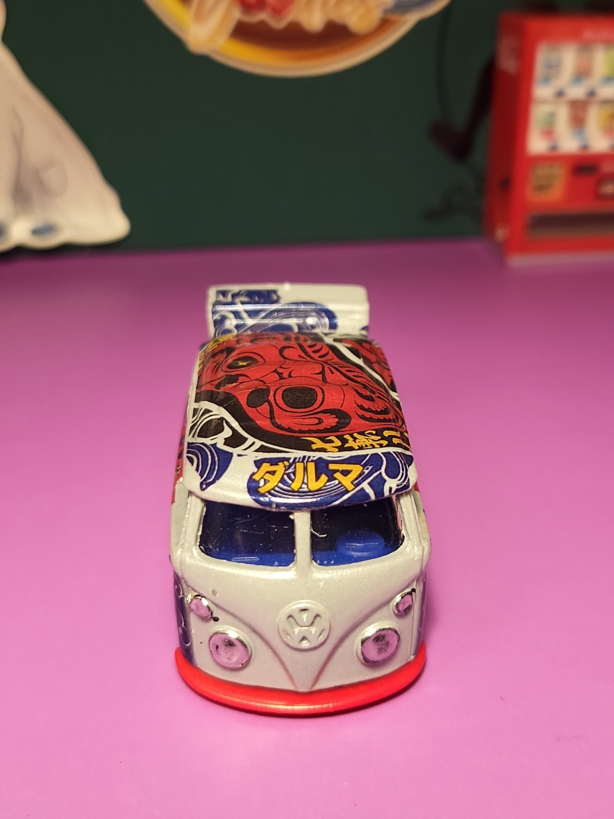 Hot Wheels Custom 1:64 Scale Kool Kombi Diecast Car