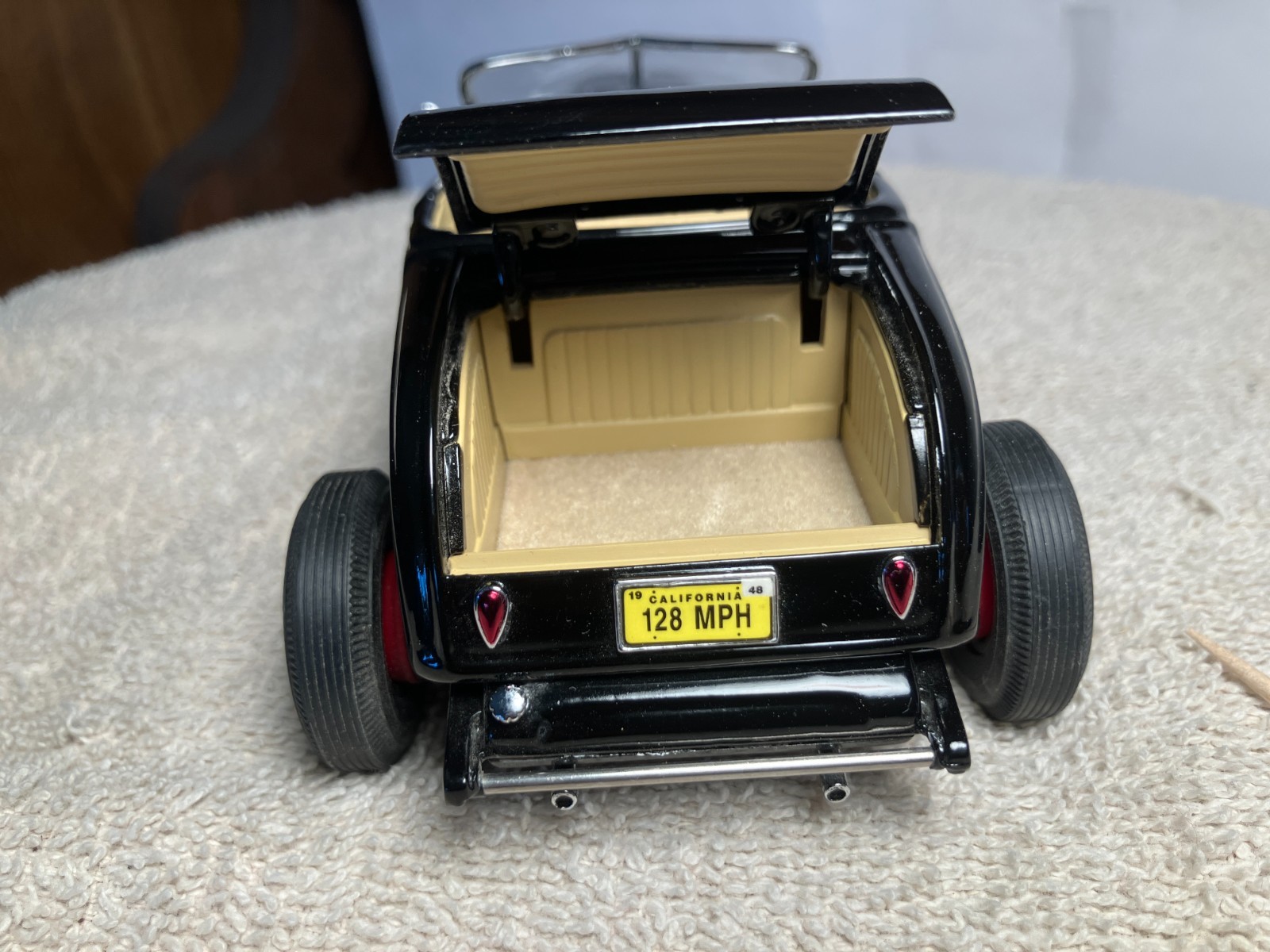 Danbury Mint 1/24 1932 Ford Deuce Highboy