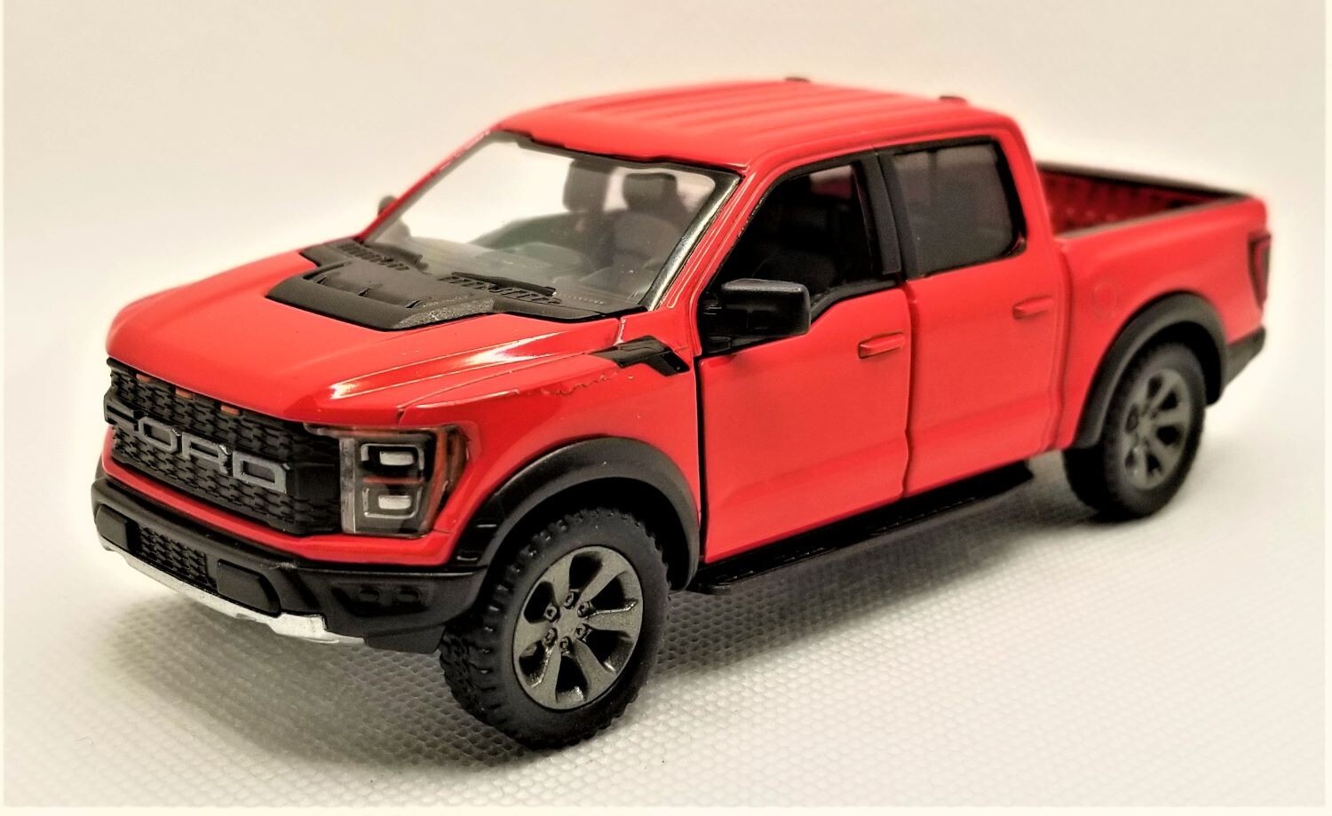Kinsmart – 1:46 Scale Model 2022 Ford F-150 Raptor Red (BBKT5436DR)