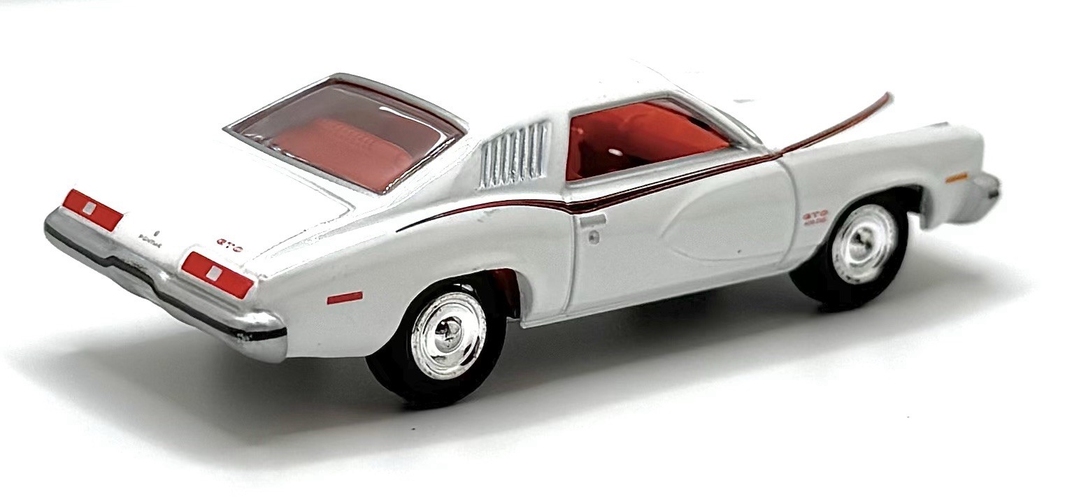 1973 Pontiac GTO 400 ci V8 – Cameo White – 1/64 “S” Scale – Third Gen. – A Body
