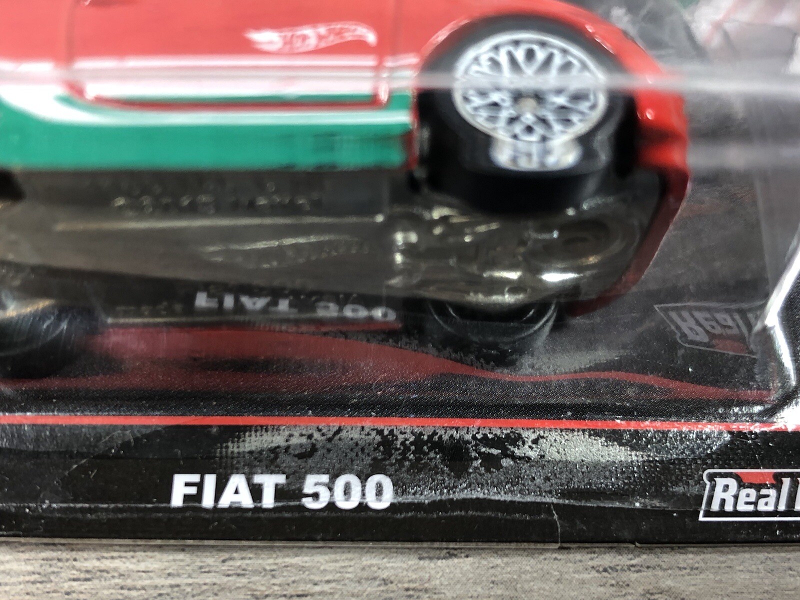 Packaging Hot Wheels Car Culture Euro Style Fiat 500 comes w/ Protech Case