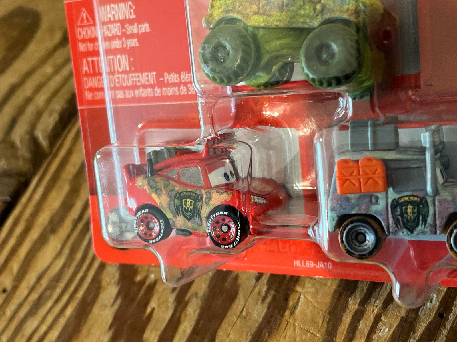 DISNEY PIXAR MINI RACER CARS 3-PACK MOSS IVY CRYPTID BUSTER LMQ & MARGARET