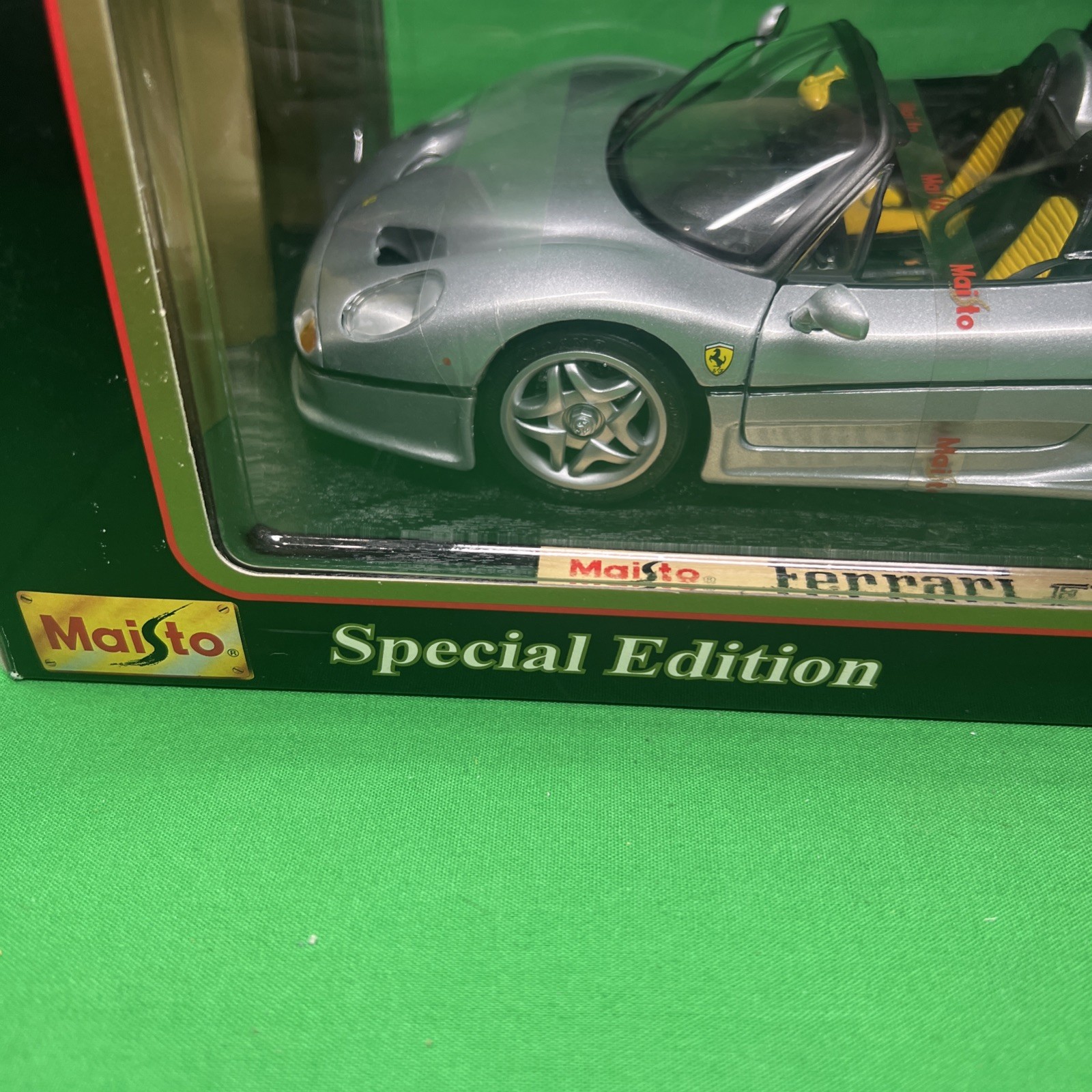 Maisto Silver Ferrari 550 Hard-Top 1:18 Diecast Special Edition Model NEW IN BOX
