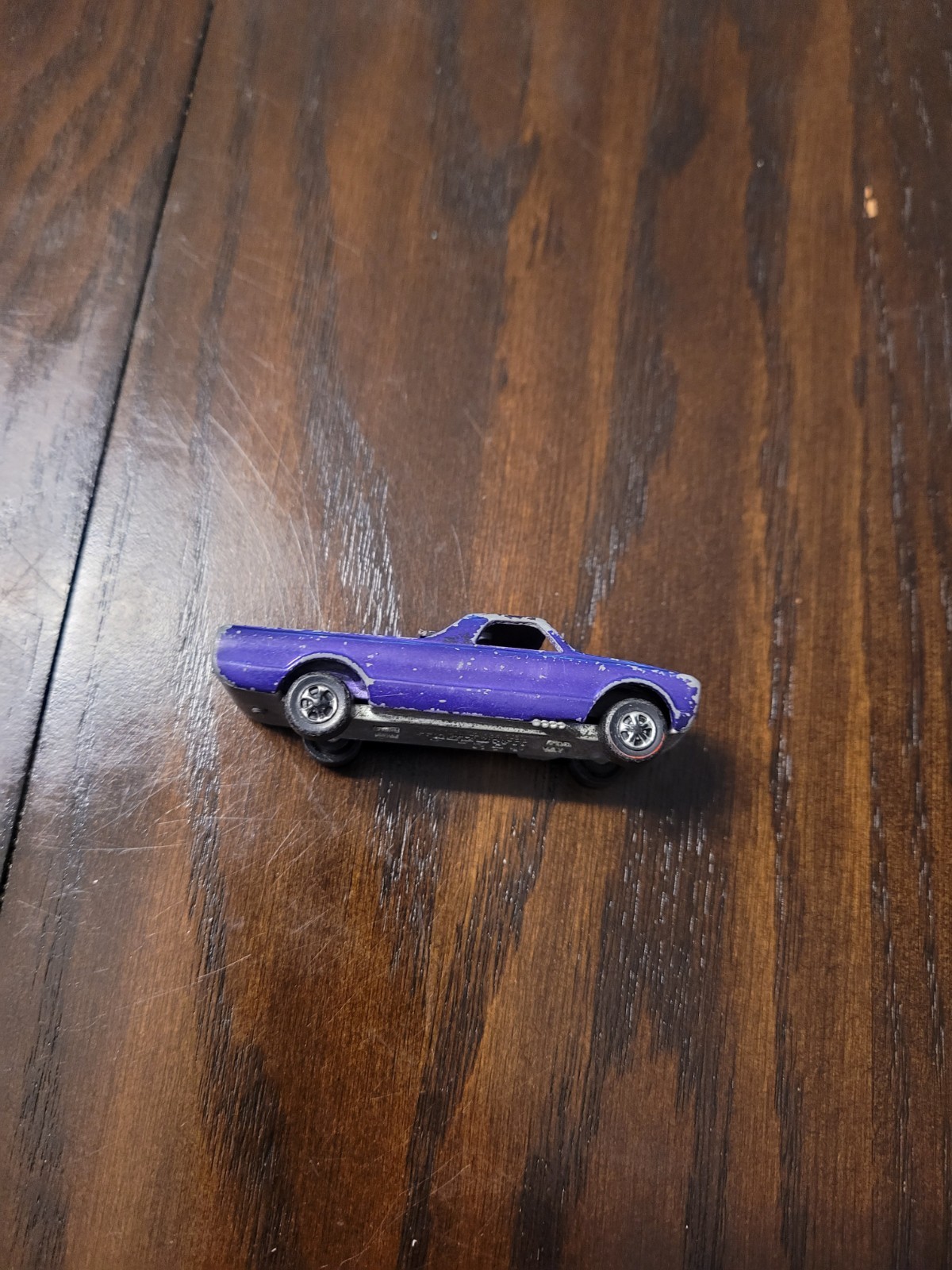 Hot Wheels Redlines 1968 Custom Fleetside Purple Hong Kong