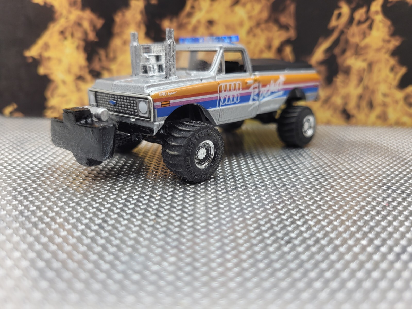 CUSTOM BUILT 1:64 C10 GreenLight 1970 HOTROD PULLING TRUCK puller CHEVEROLET USA