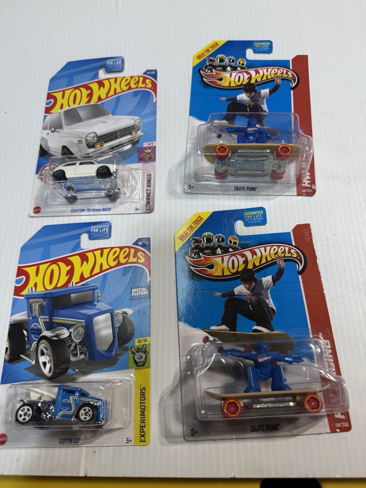 LOT OF 100 RANDOM HOT WHEELS ALL NEW