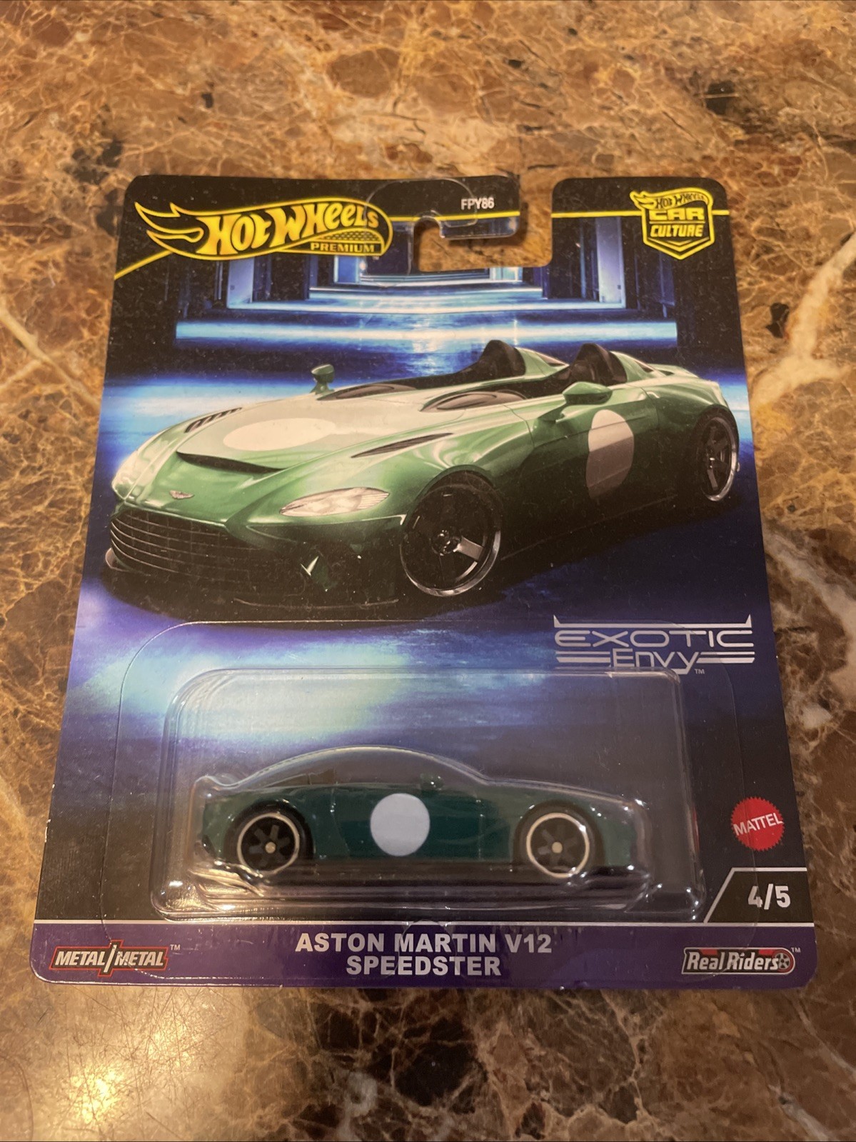 Mattel Hot Wheels HKC78-FPY86 Aston Martin – V12 Speedster Exotic Envy 2021 – GR