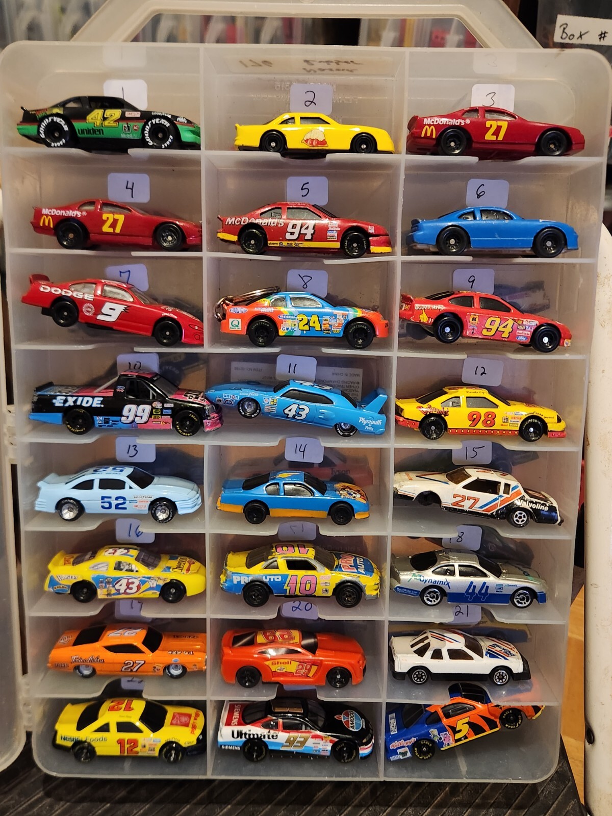 NASCAR racing champions (case 176) hot wheels PLASTIC wheels team caliber revell