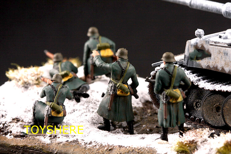 1/72 TANK 1:72 WW2 7pcs Germany soldiers Wehrmacht snow war totalwar in stock