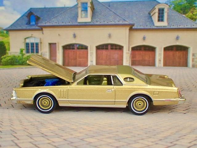 4th Gen 1977–1979 Lincoln Continental Mark V Personal Luxury Coupe 1/64 Sc LE G