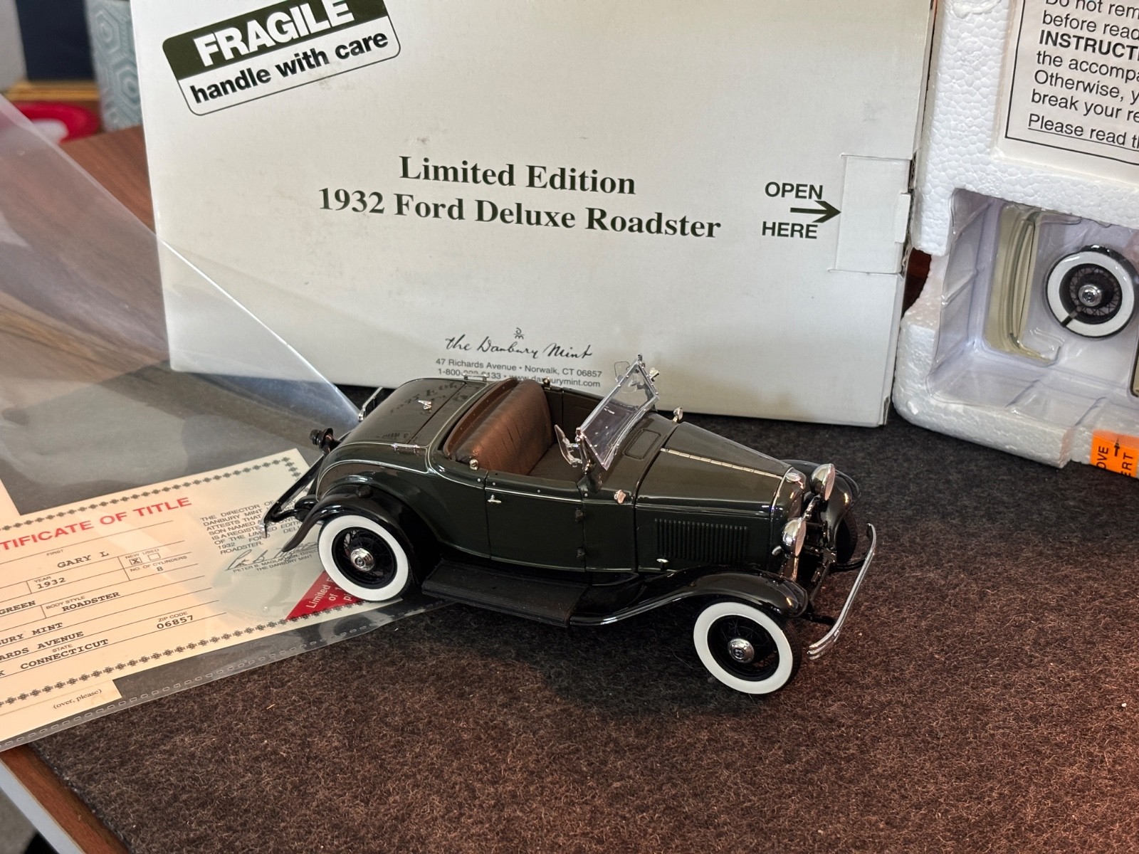 Danbury Mint Limited Edition 1932 Ford Deluxe Roadster GREEN, #54/1000 NIB Title