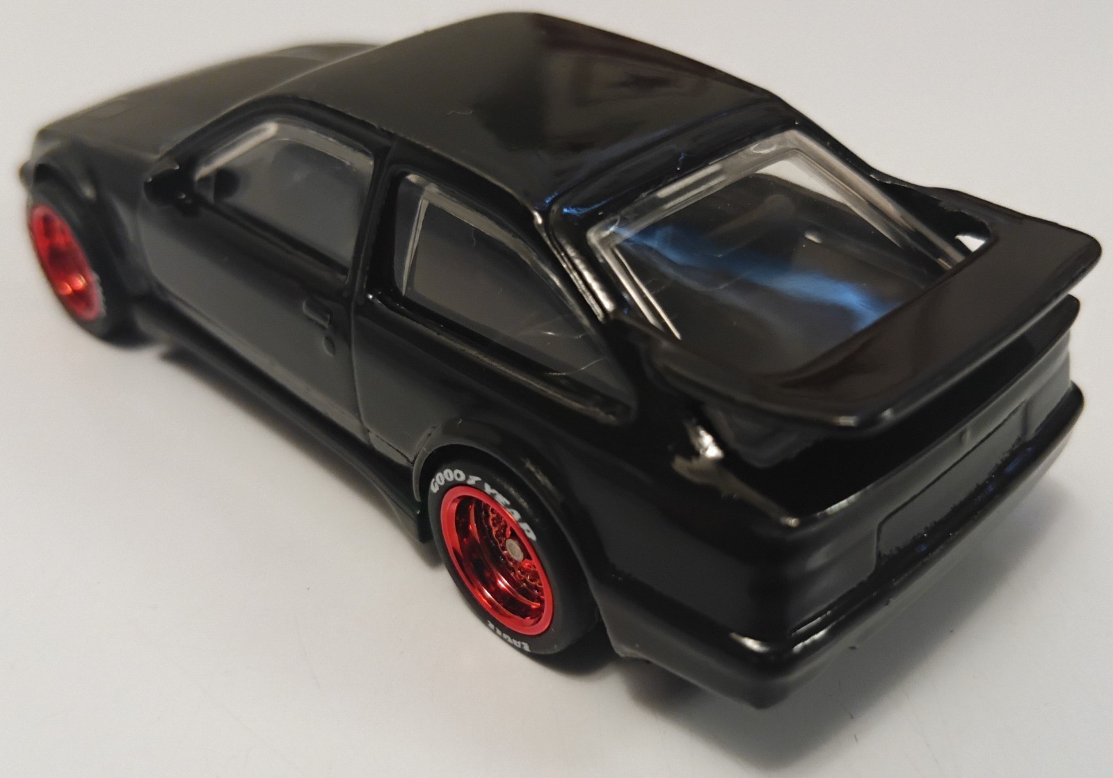 Hot Wheels: ’87 Ford Sierra Cosworth (Gone in Sixty Seconds Series 2-Hana)
