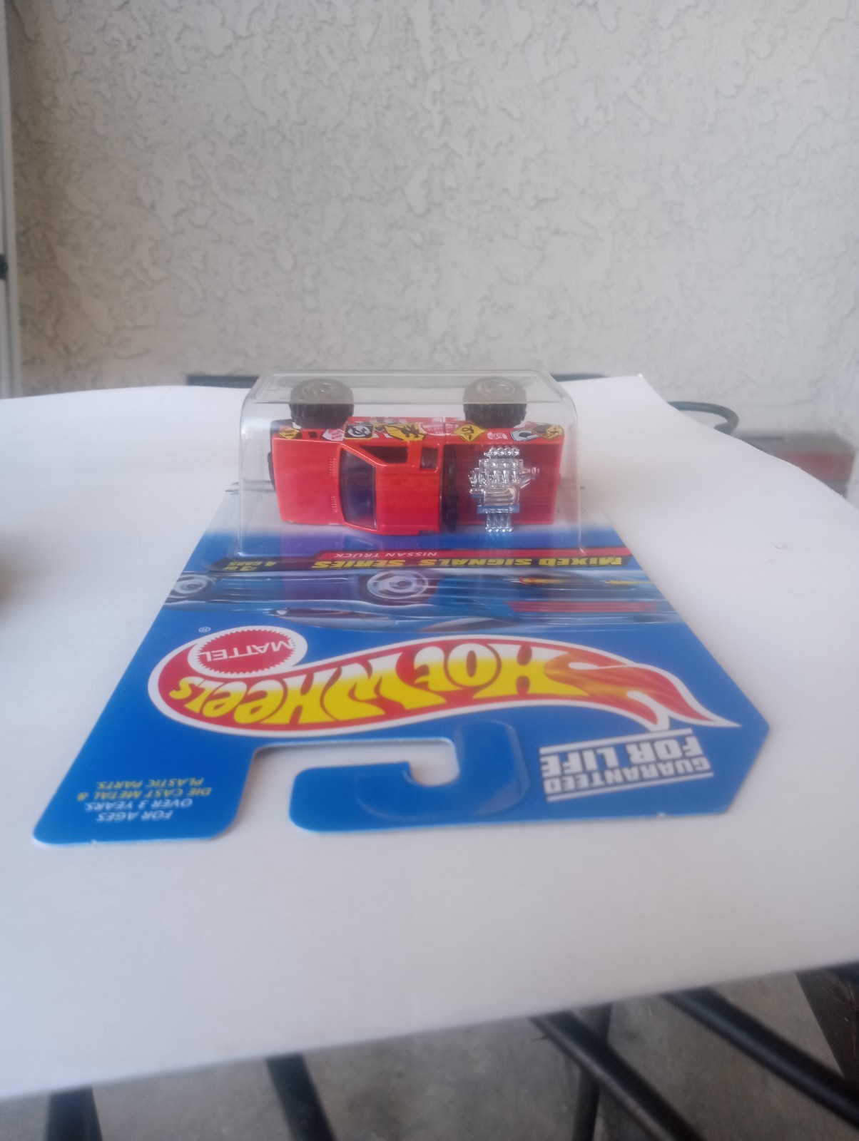 1997 Mattel Hot Wheels Mixed Signals Series Nissan Truck 3/4 #735