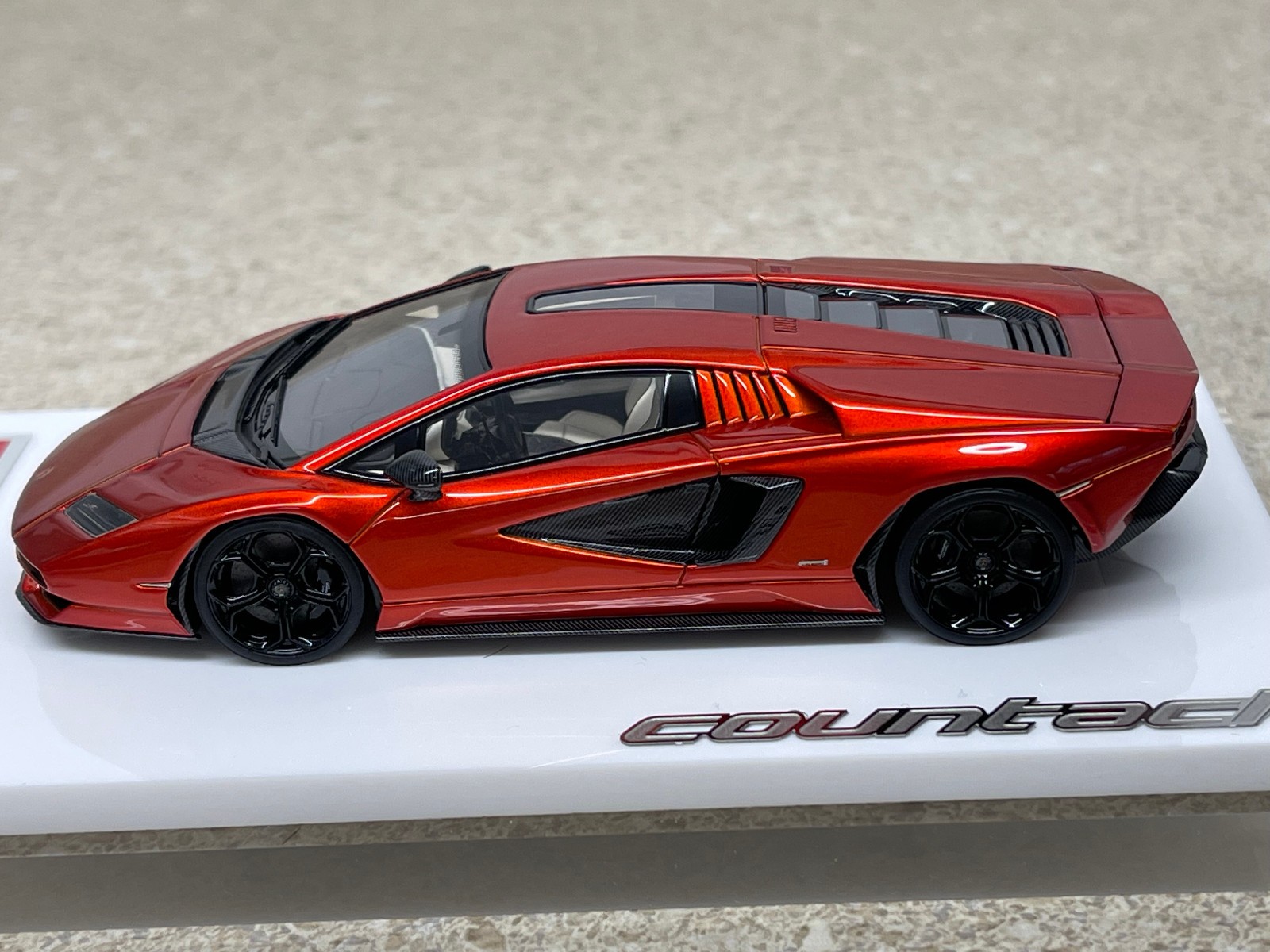 1/43 MakeUp Eidolon Lamborghini Countach LPI 800 – EM740H – Arancio Bruciato
