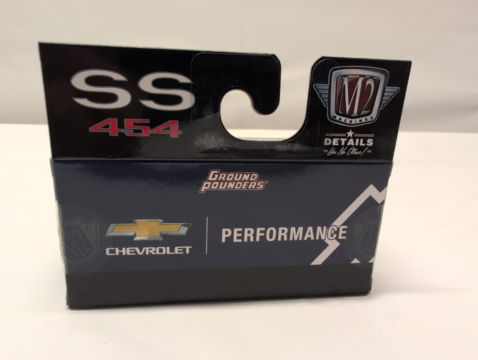 M2 Machines Ground Pounders 1970 Chevrolet Chevelle SS 454 R23 1:64 Blue Diecast