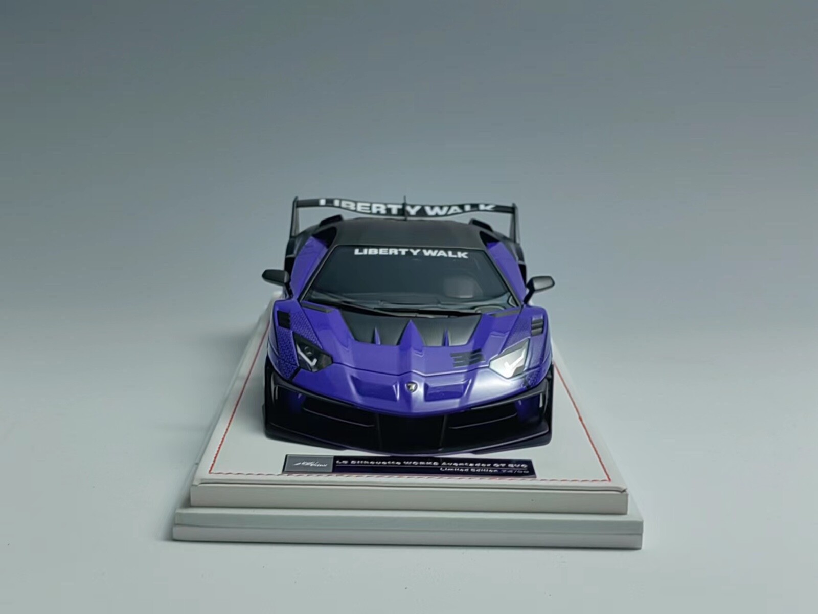 1/18 Ivy Models Lamborghini Aventador GT EVO Liberty walk Gloss Purple Leather