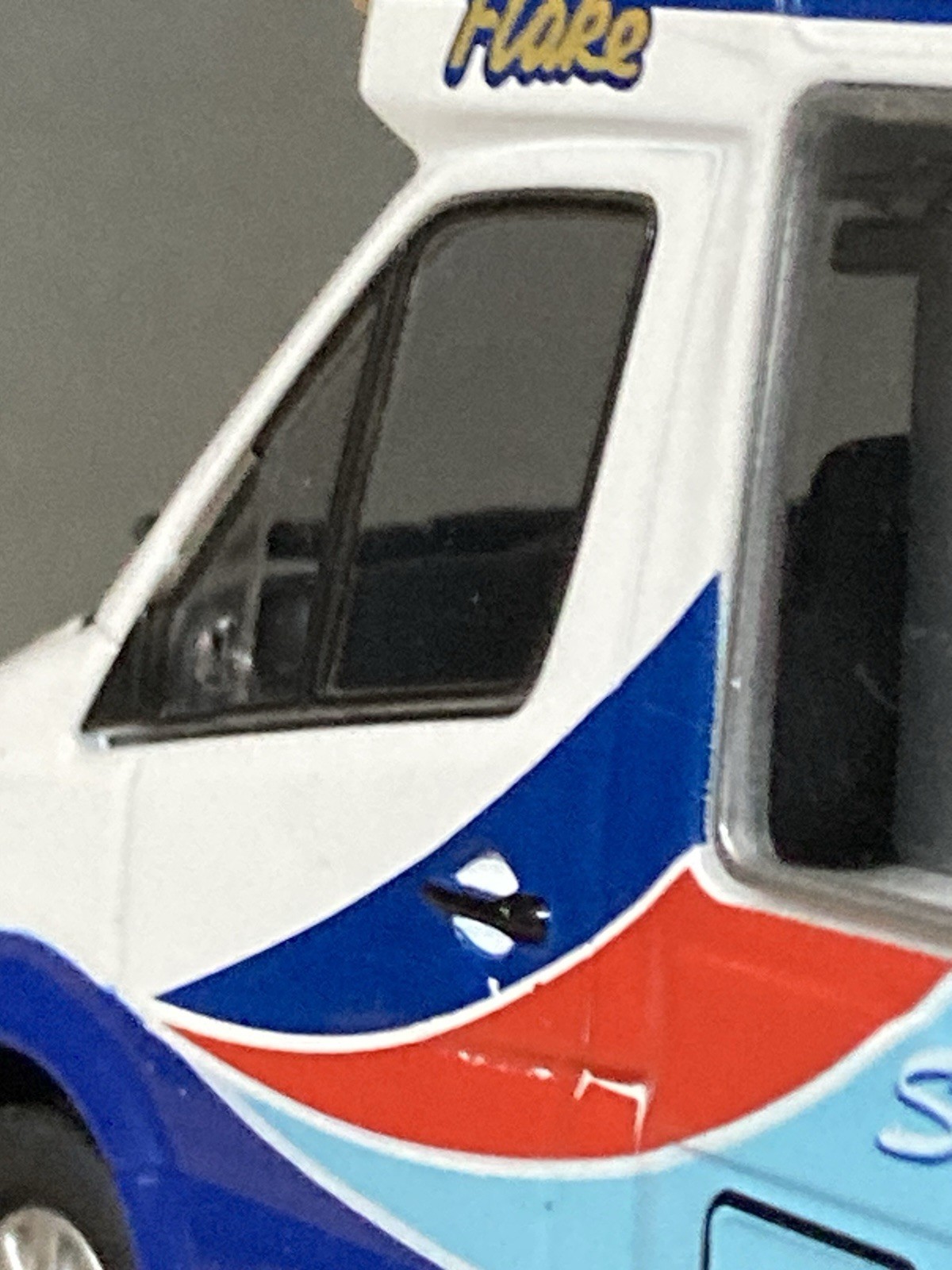 1:43 Dimascio’s Mercedes Sprinter Ice Cream Van. Please read full description.