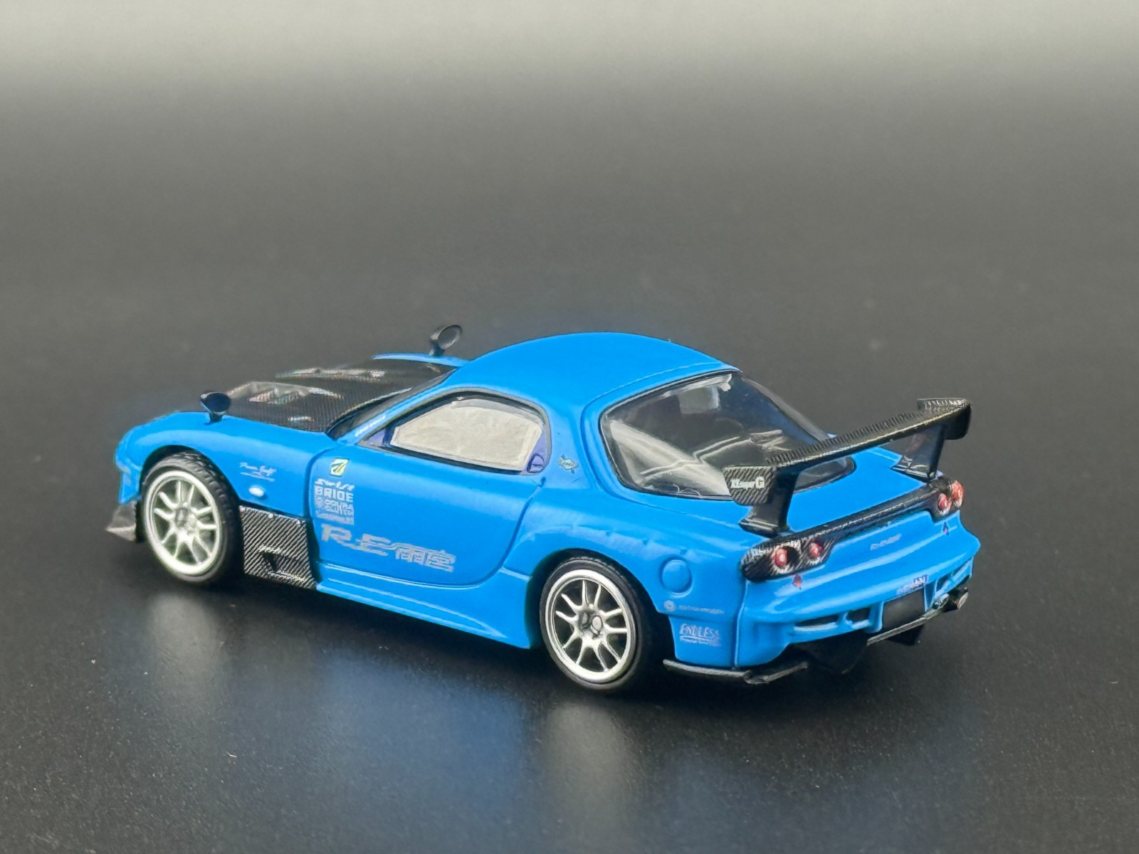 Mini GT Mazda RX-7 RE-Amemiya 20B NA 3ROTOR-7 “Ama-san Go” #1046 1/64