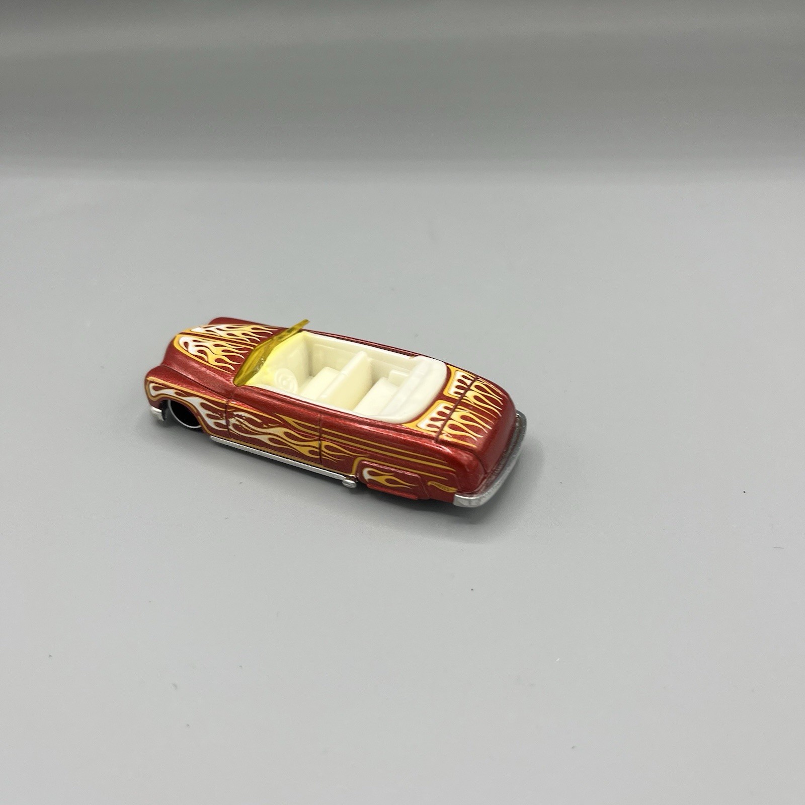 Custom Hot Wheels ’49 Merc Flames RED Hot Rod Classic Convertible 1:64