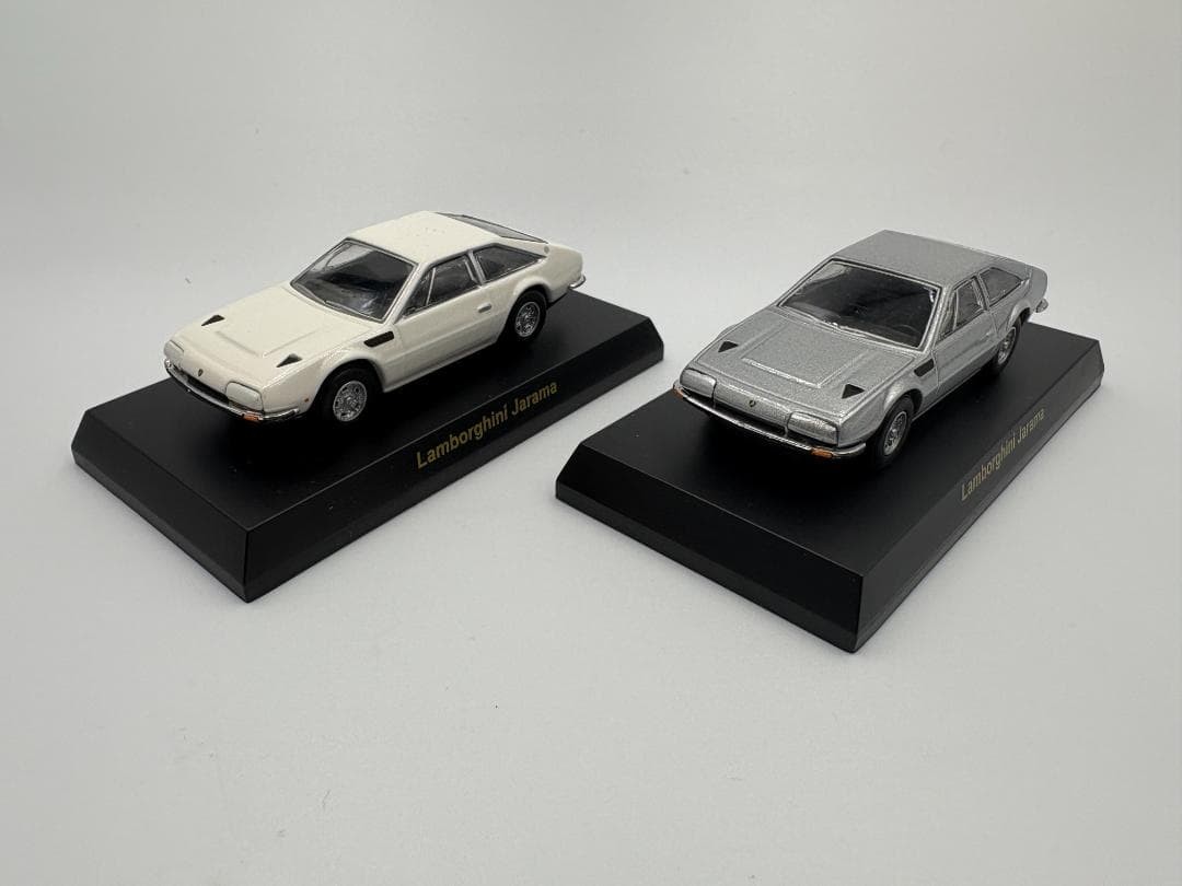 Mini Car Collection 1/64 Jarama 2 Units Used