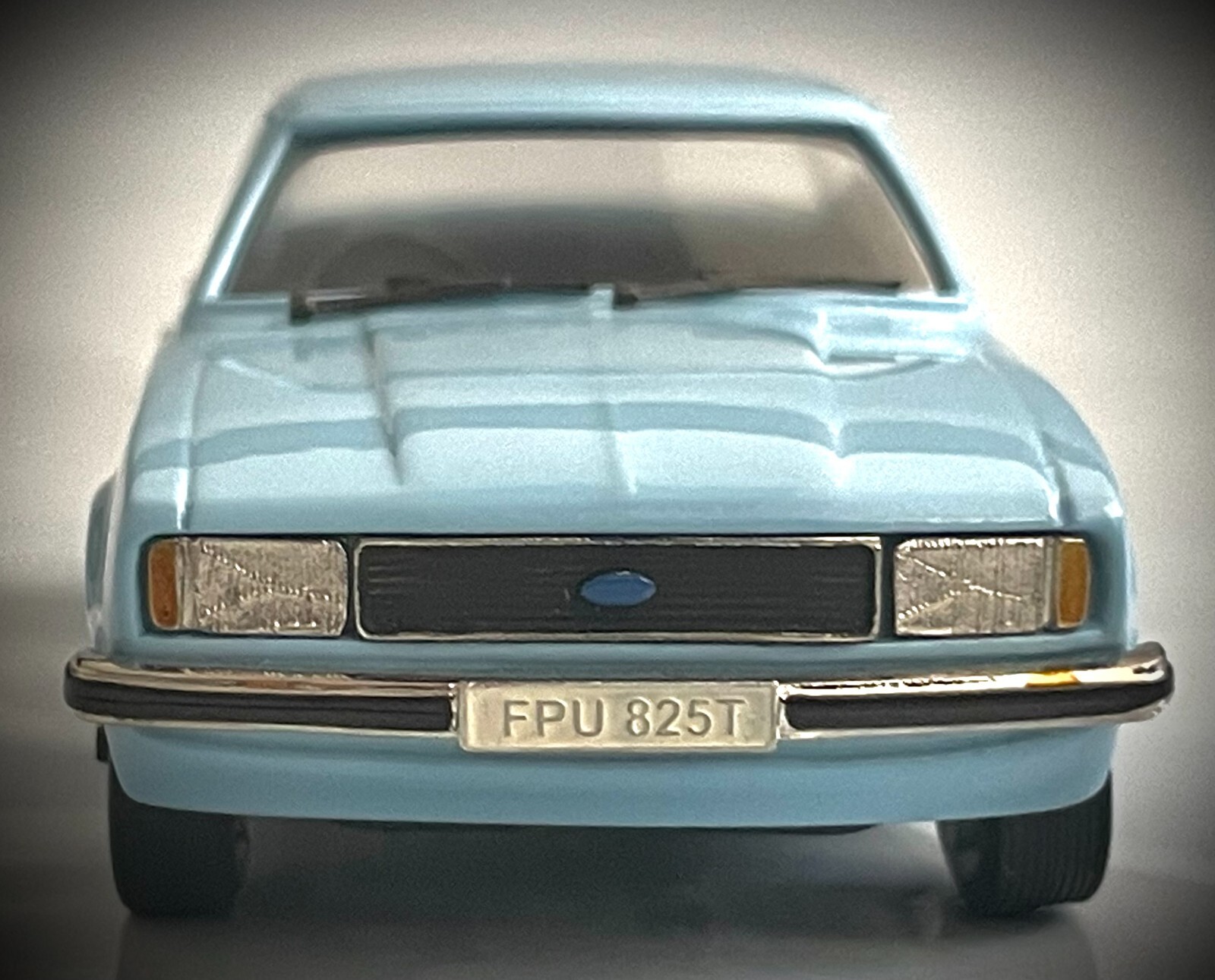 Lansdowne LDM 56 – 1979 Ford Cortina MKIV 1.6L, 4-Door Saloon (Bermuda Blue)