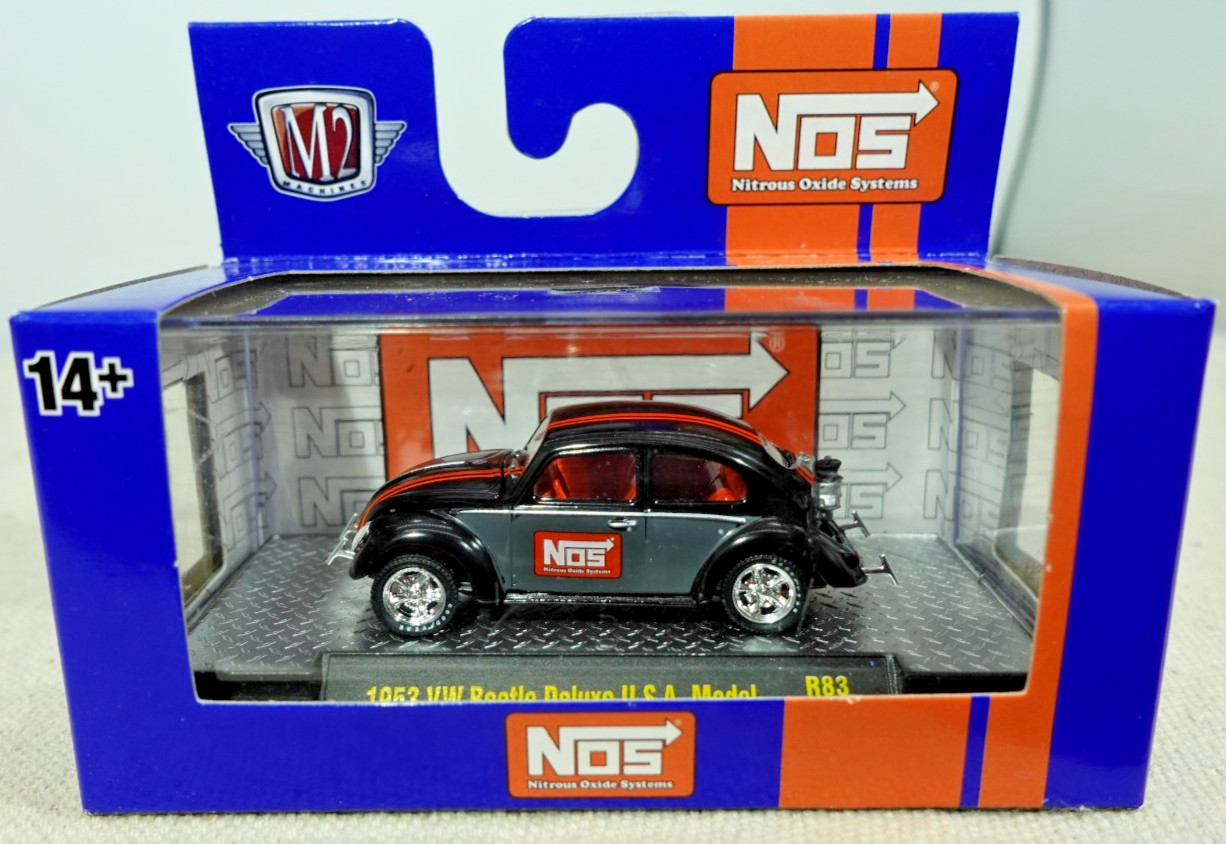 M2 Machines NOS 1953 VW Beetle Deluxe USA Model 1/64