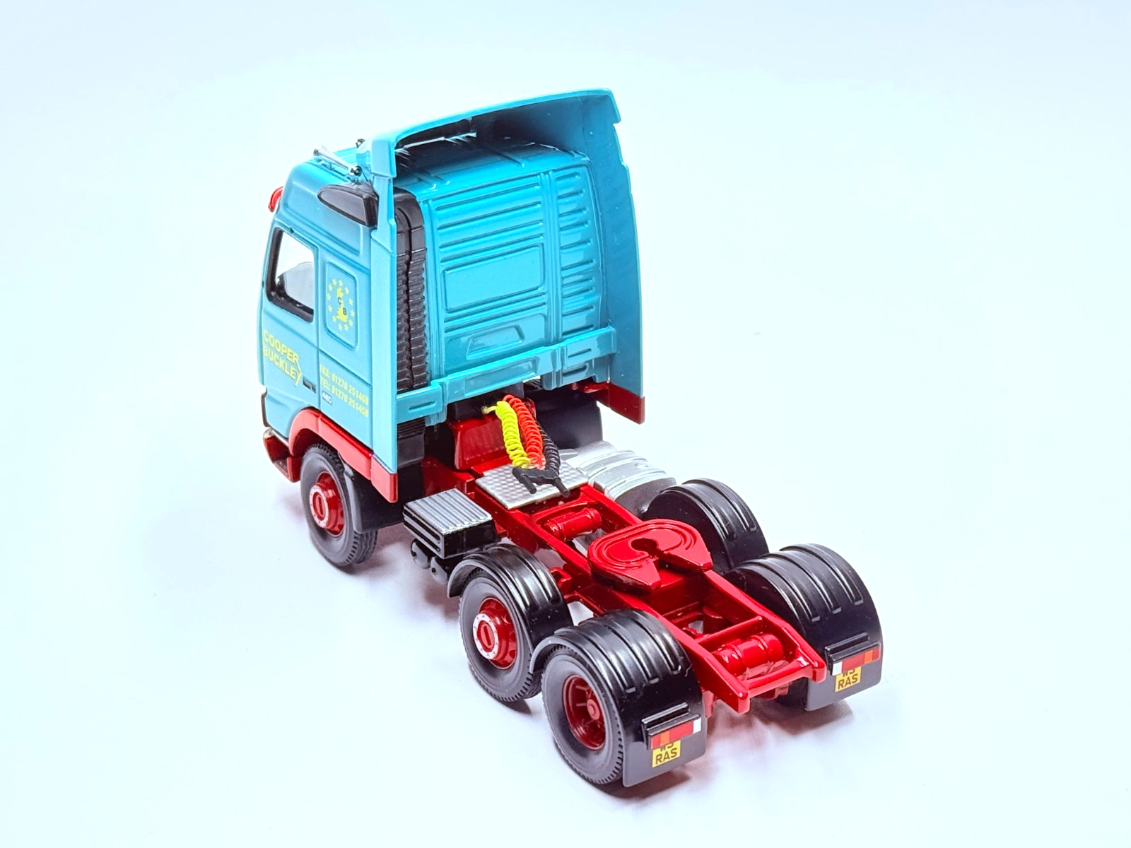 CORGI VOLVO FH TRACTOR UNIT MODEL ONLY COOPER BUCKLEY LTD CC12429 1:50