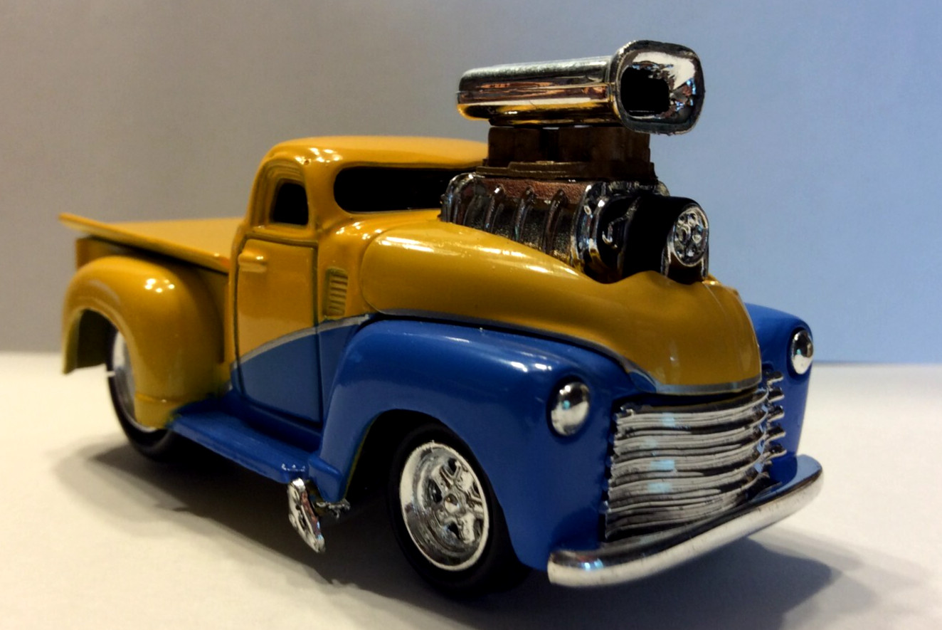 THE ORIGINAL MUSCLE MACHINES 1953 CHEVY PICKUP 1/64 53 CHEVY NON RUBBER TIRE