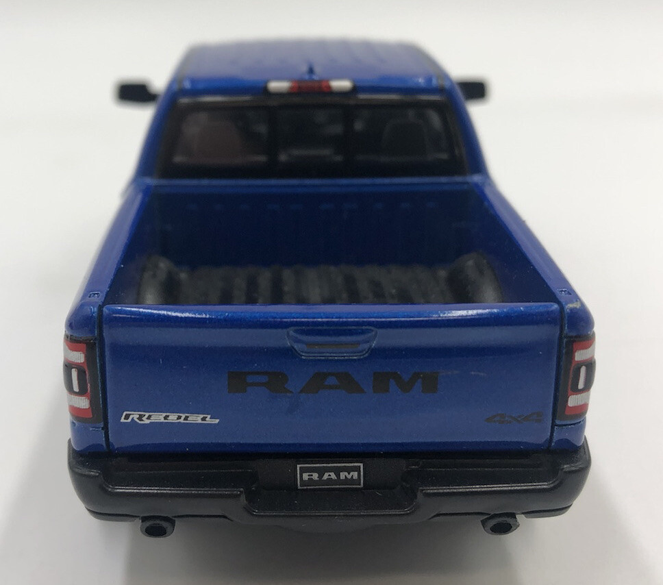 2 Kintoy Die Cast Dodge Ram 1500 Die Cast Red and Blue