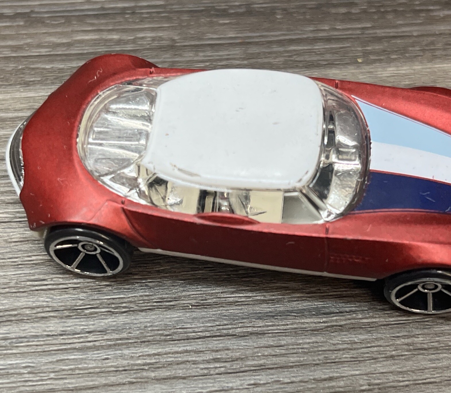 Avant Garde Hot Wheels Metalic Red Loose 2009 1:64