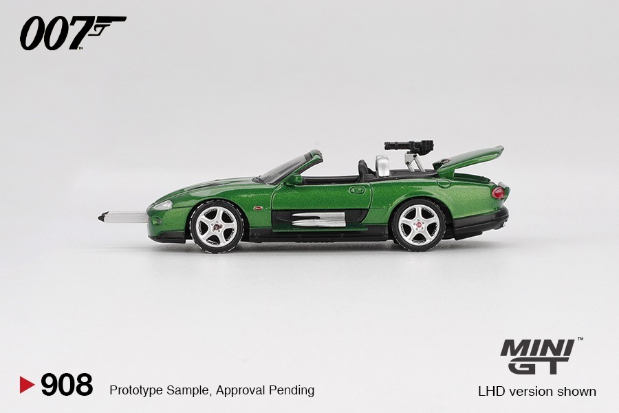 Mini GT 1:64 Jaguar XKR 007 “Die Another Day” Japanese Packaging #908