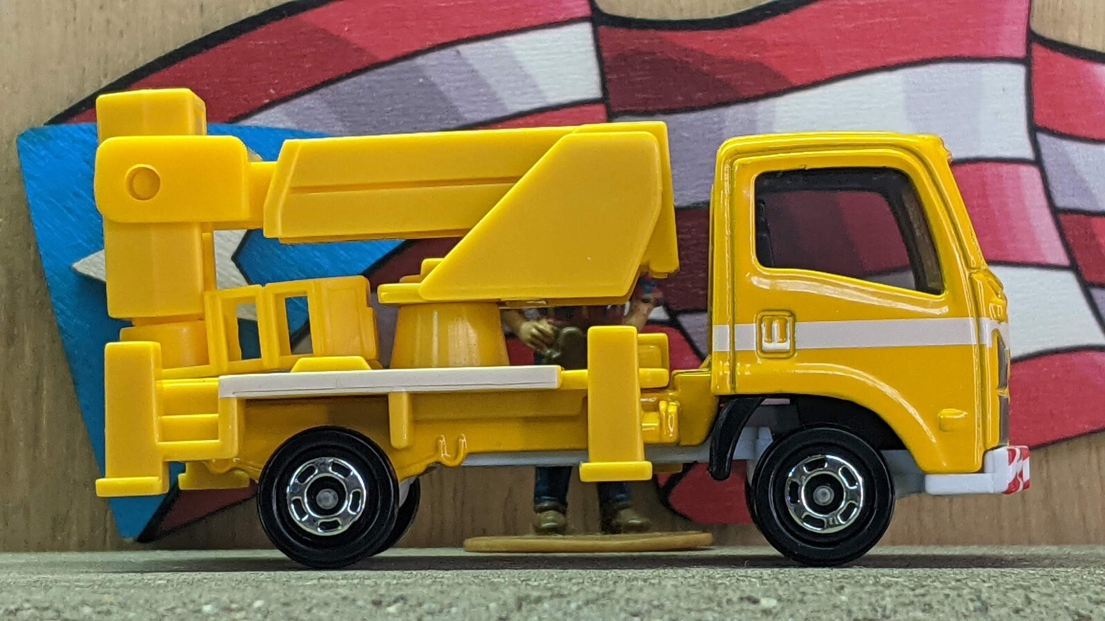 TOMICA #70 ISUZU ELF AERIAL PLATFORM LOOSE TOMICA HIGHWAY SERIES