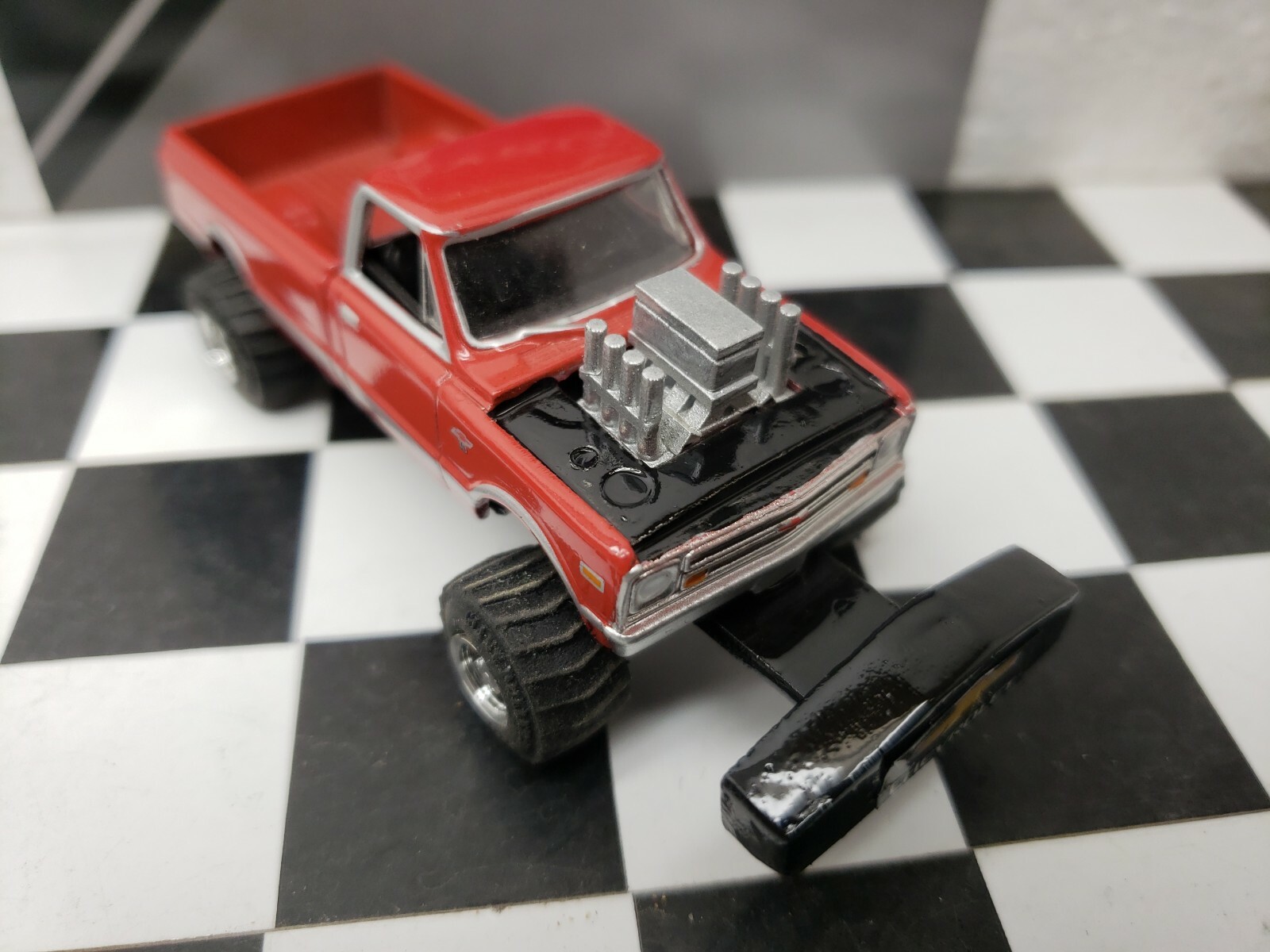 CUSTOM BUILT 1:64 C10 GreenLight 1972 HOT ROD PULLING TRUCK puller CHEVEROLETdcp