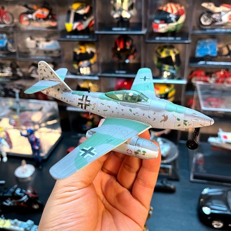 1:72 WW2 Messerschmitt Me 262 Schwalbe Fighter Model Diecast Military Collection